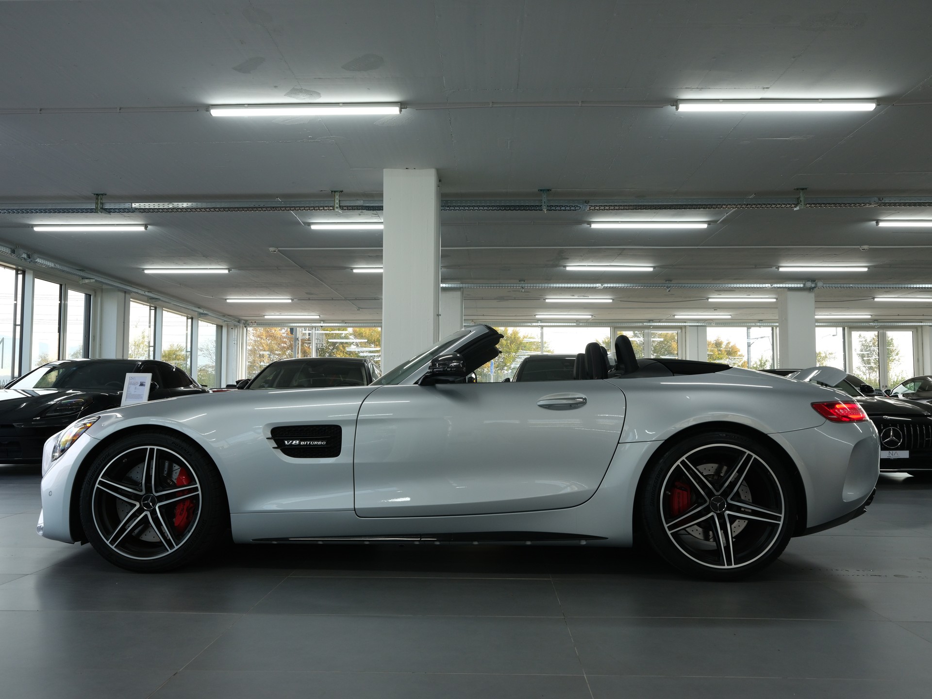 MERCEDES-BENZ AMG GT C Roadster Speedshift DCT *Burmester* *AMG* *Schalensitze*-image-6