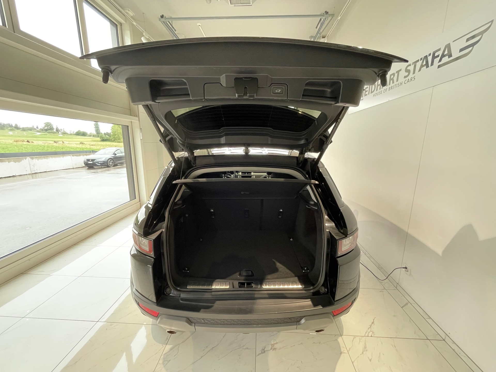 LAND ROVER Range Rover Evoque 2.0 Si4 SE AT9-image-7