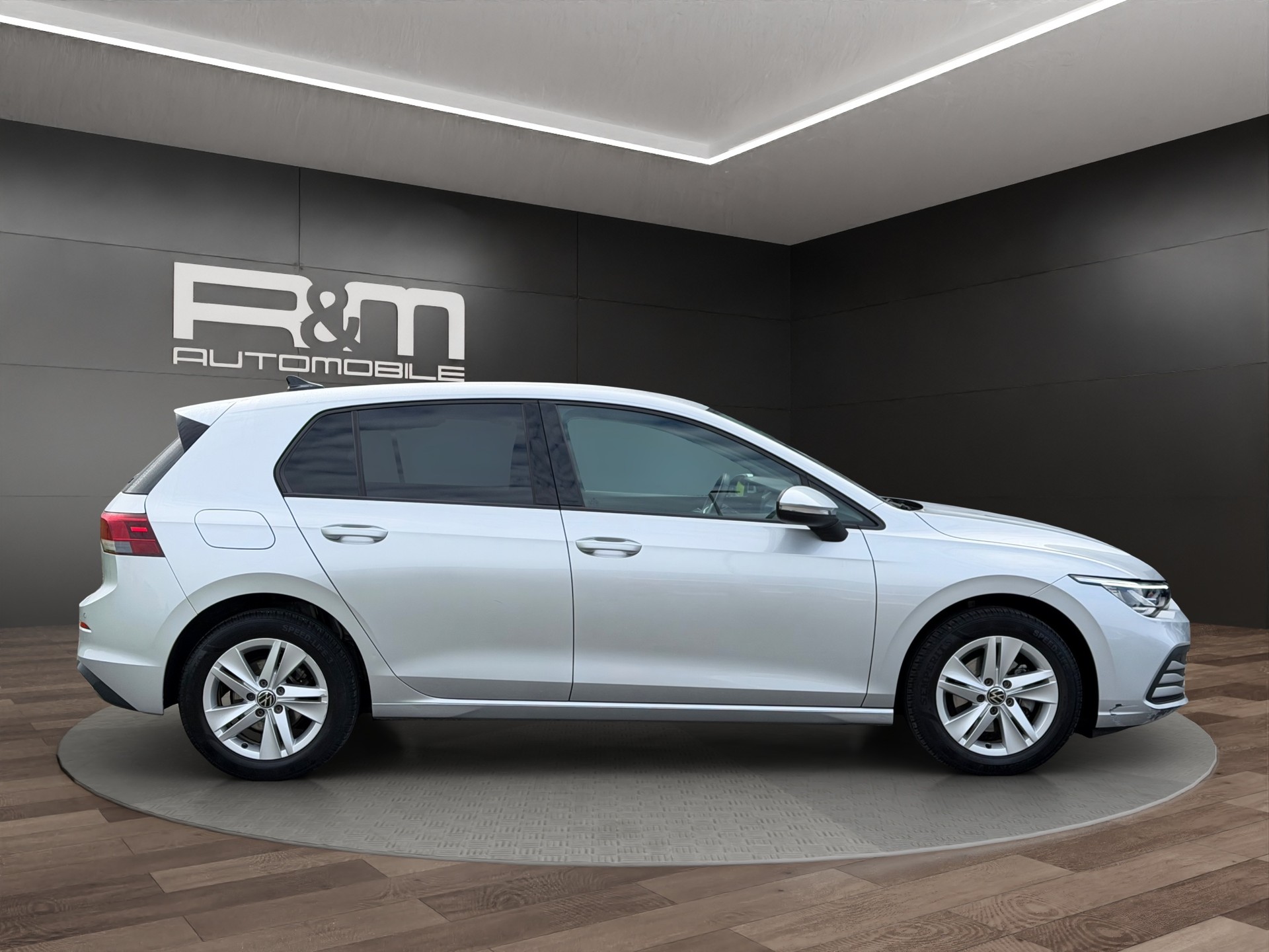 VW Golf 1.0 eTSI mHEV ACTLife DSG-showroom-element-2