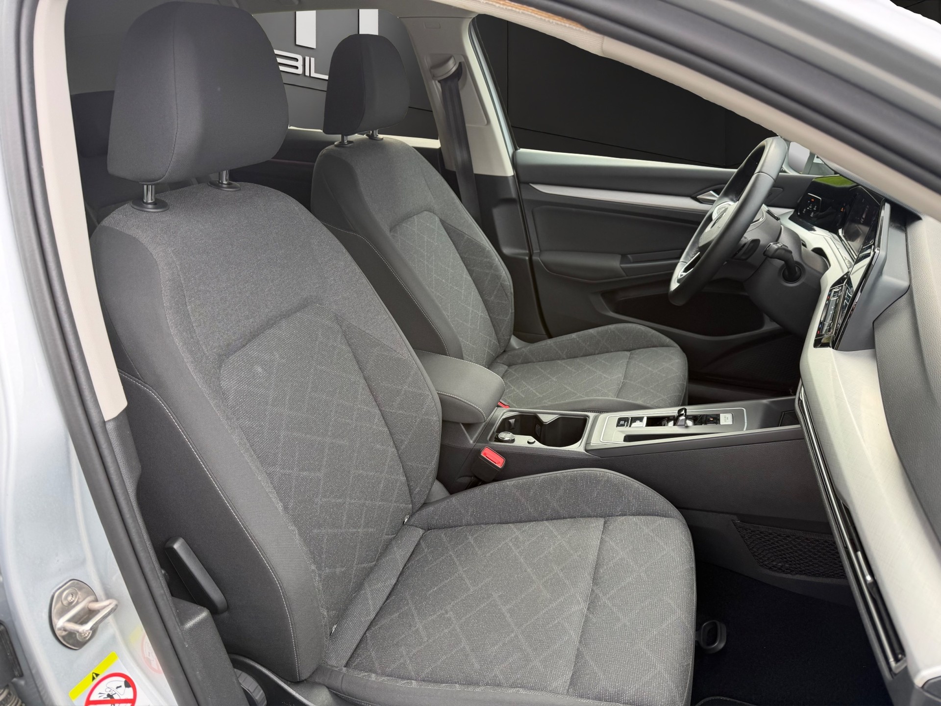 VW Golf 1.0 eTSI mHEV ACTLife DSG-image-15