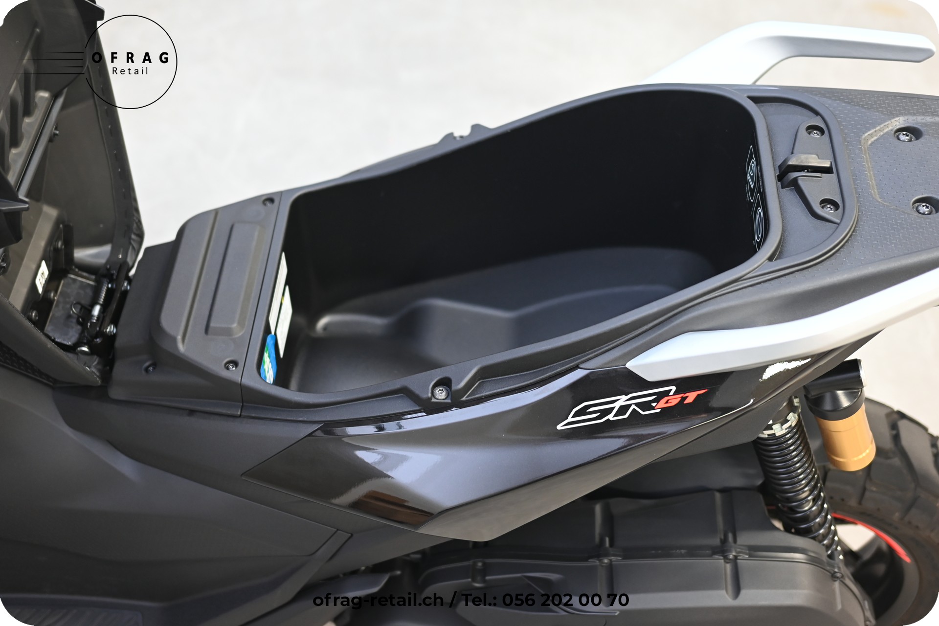APRILIA SR GT 400-image-5