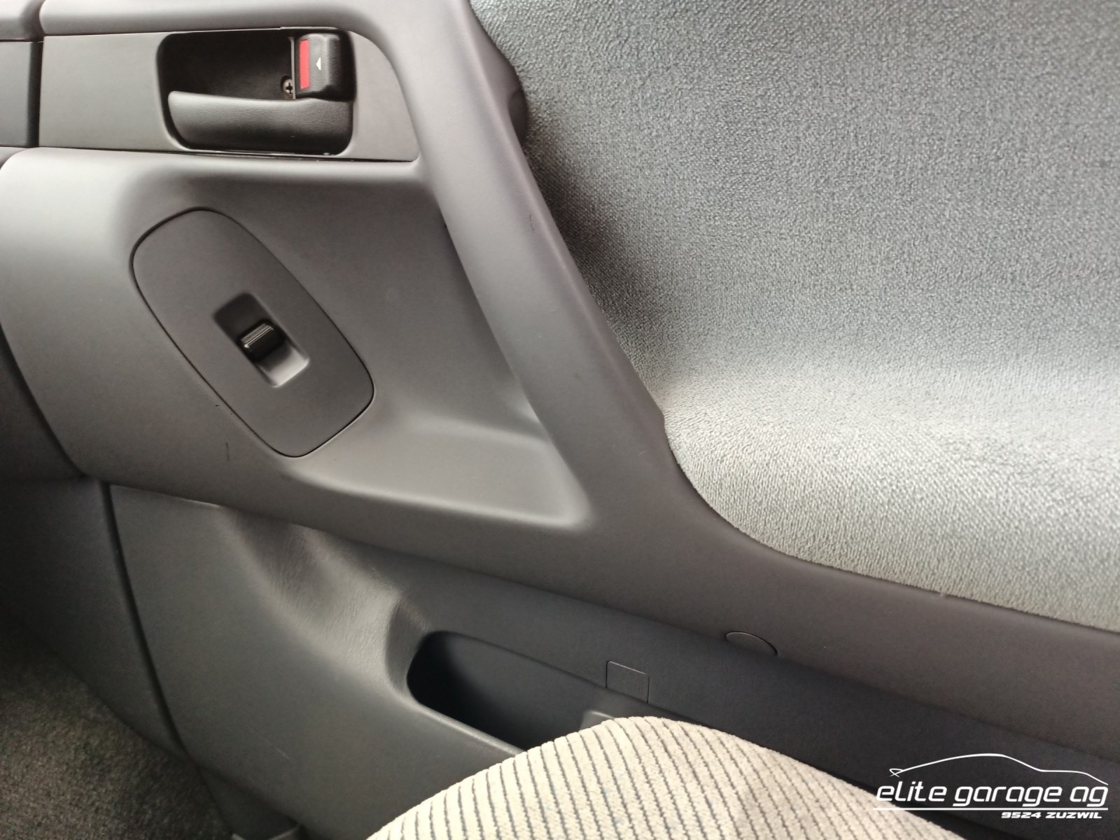 TOYOTA Previa GL 4x4-image-14