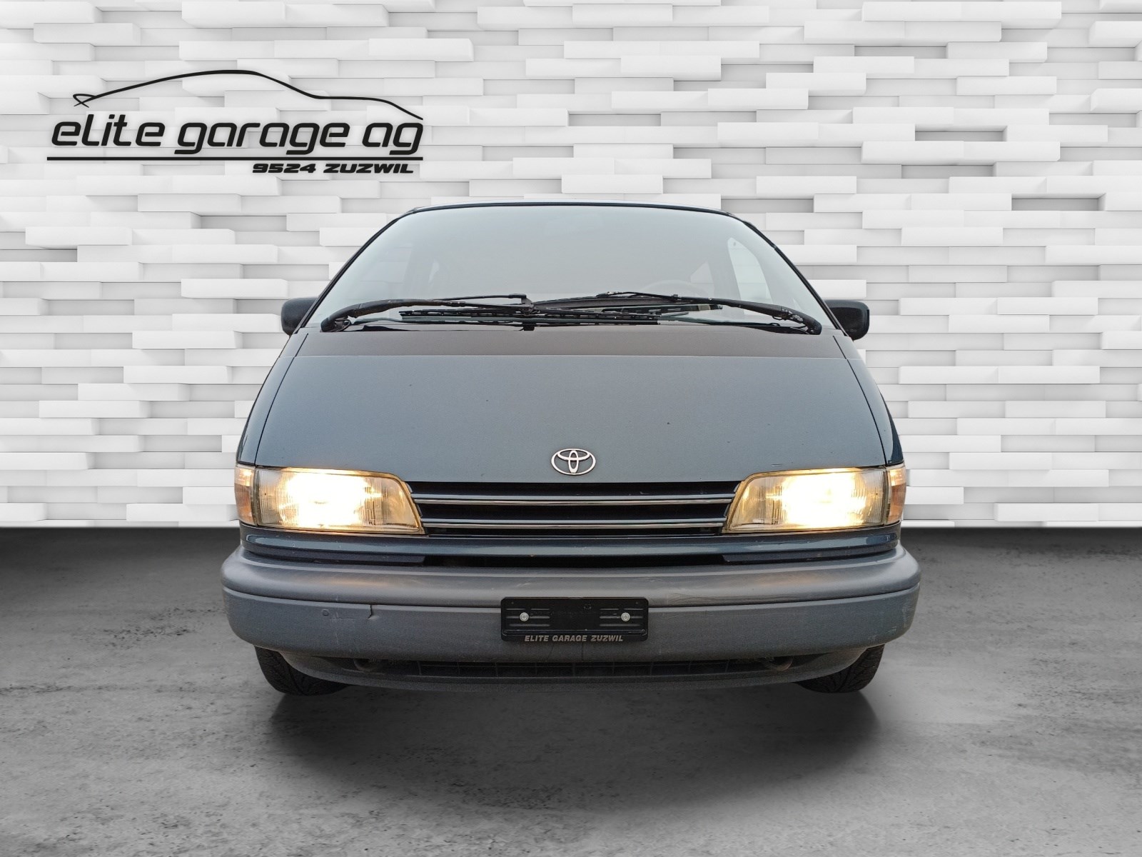 TOYOTA Previa GL 4x4-image-1