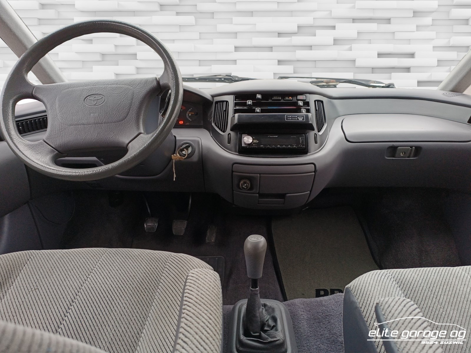 TOYOTA Previa GL 4x4-image-10