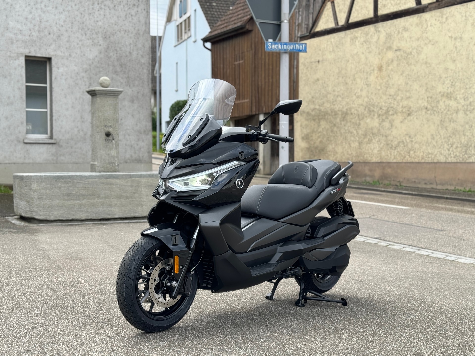 VOGE SR4 Max Luxury-image-3