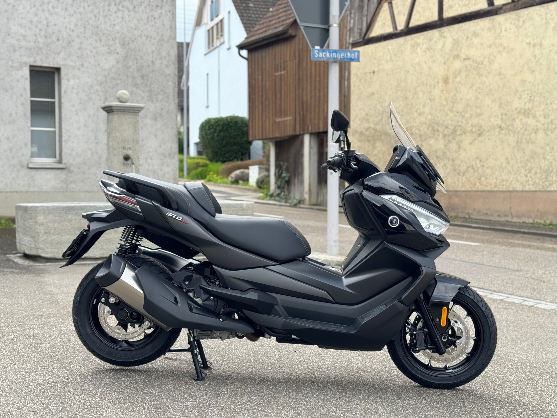 VOGE SR4 Max Luxury-image-1