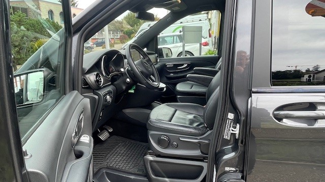 MERCEDES-BENZ V 250 d kompakt Avantgarde 4Matic 9G-Tronic-image-6