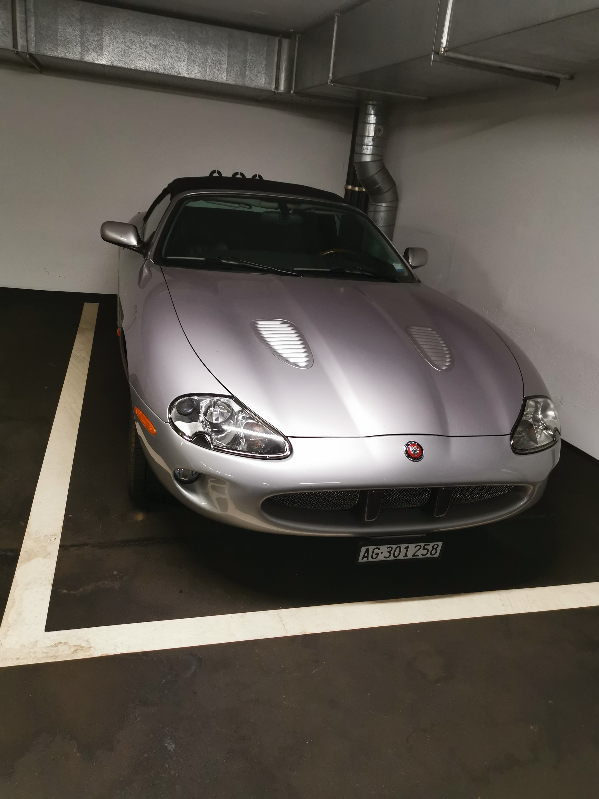 JAGUAR XKR S/C Convertible-image-4