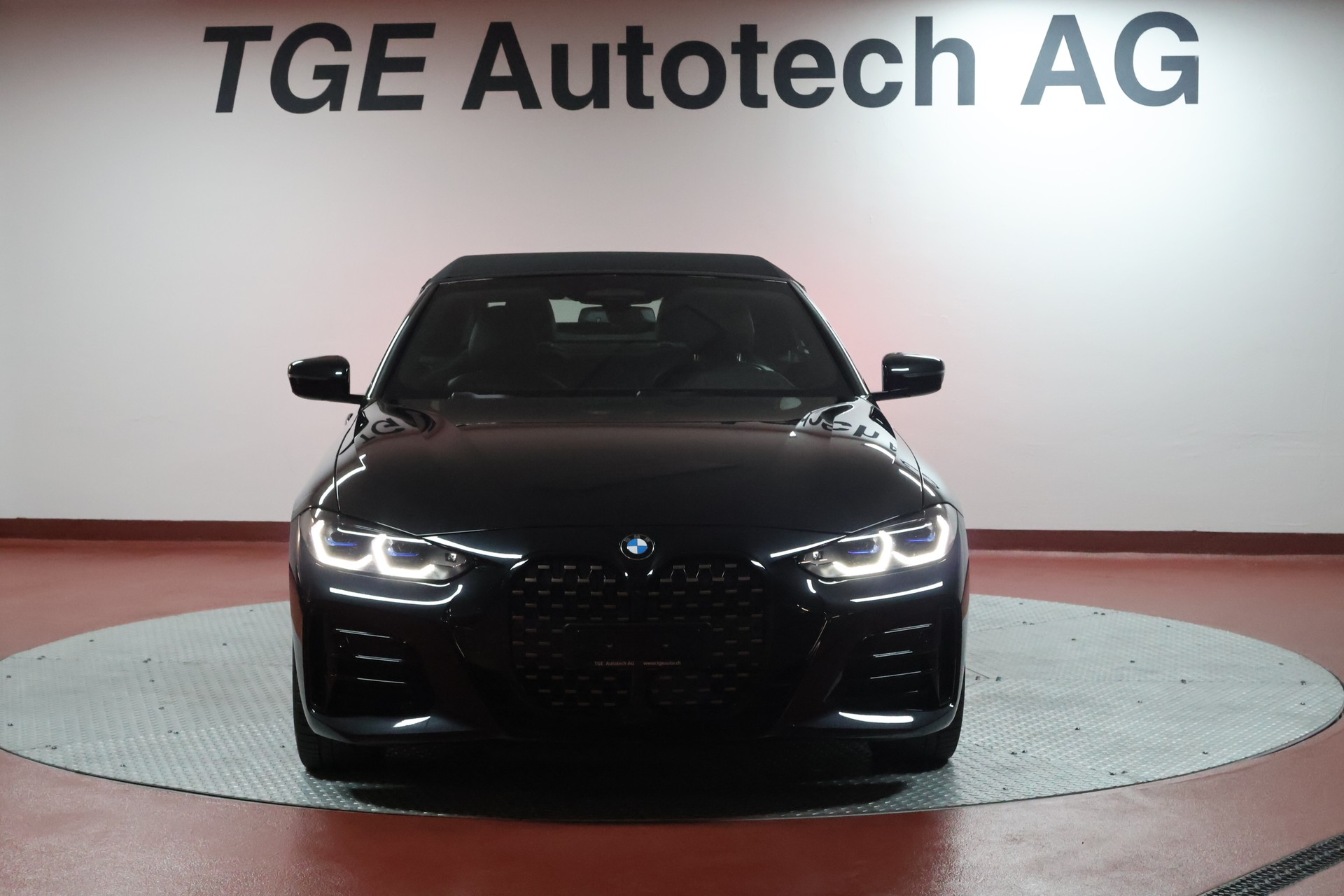 BMW M440i xDrive 48V Cabriolet Steptronic-showroom-element-1