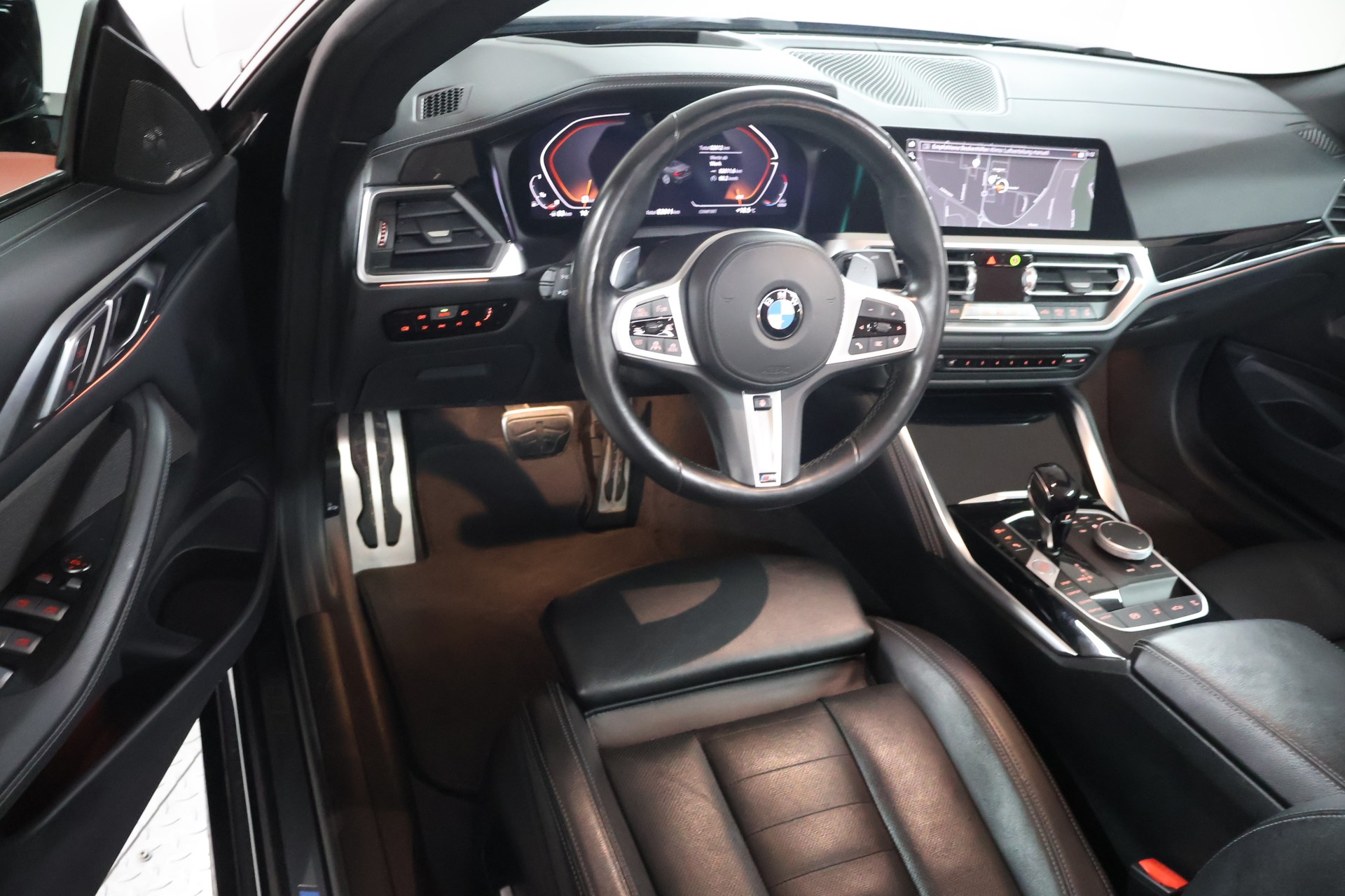 BMW M440i xDrive 48V Cabriolet Steptronic-image-7