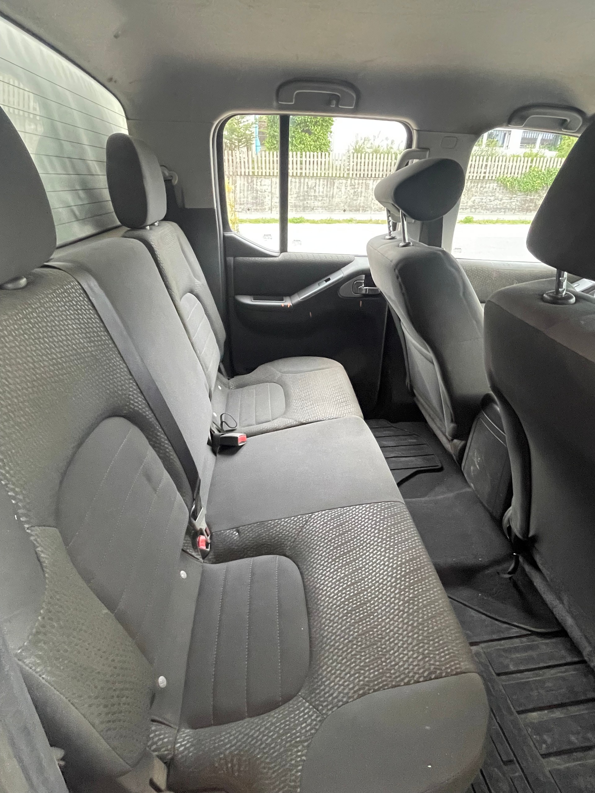 NISSAN Navara Double Cab LE 2.5 dCi 4WD LB Automat-image-4