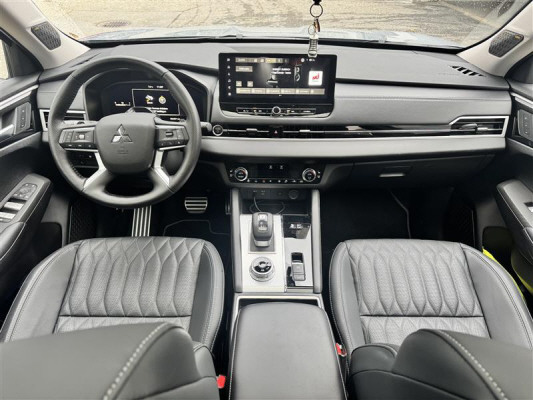 MITSUBISHI Outlander 2.4 PHEV Instyle 4WD Automatic-image-7