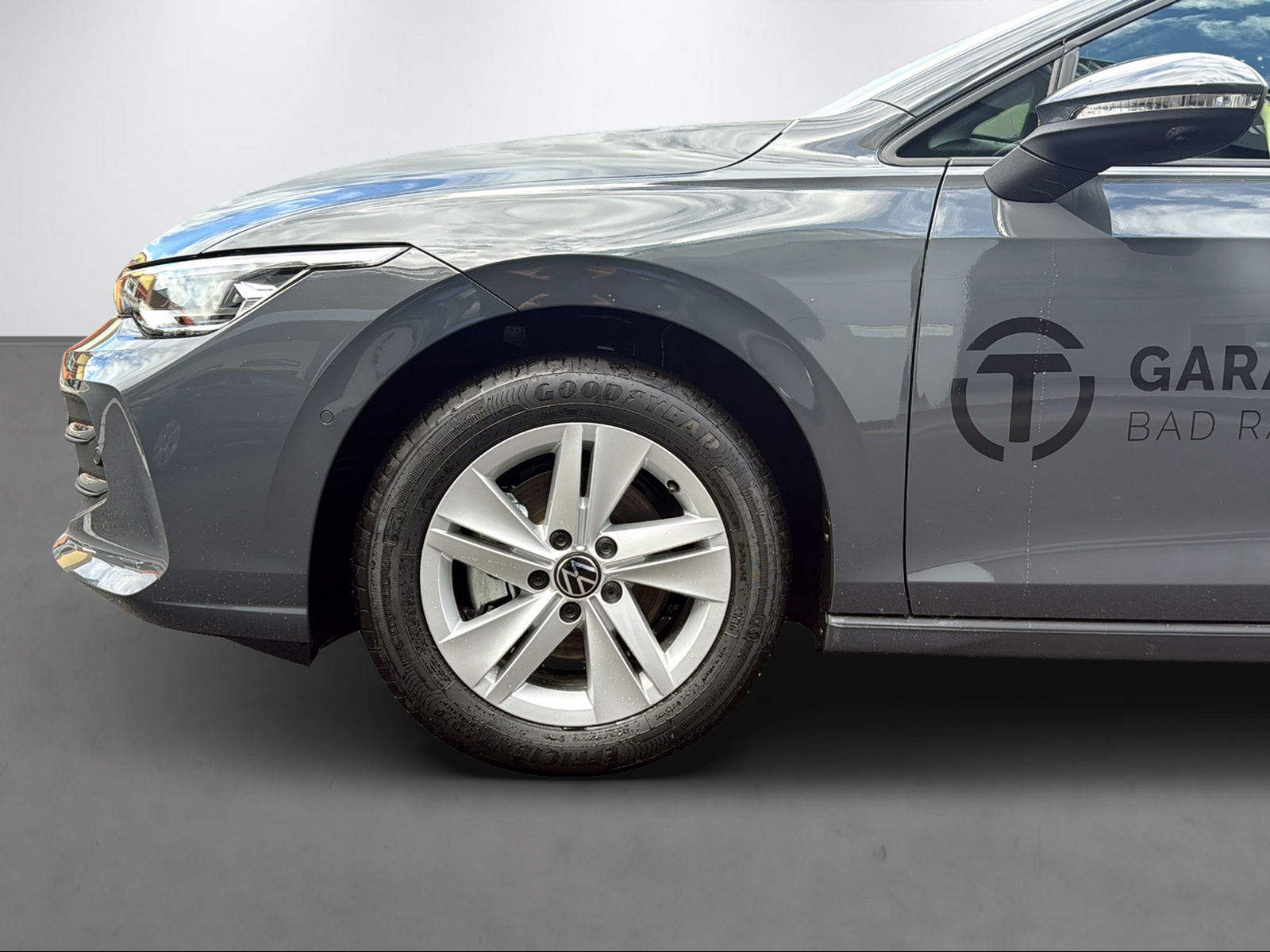 VW Golf VIII Variant 1.5 eTSI Life DSG-image-4