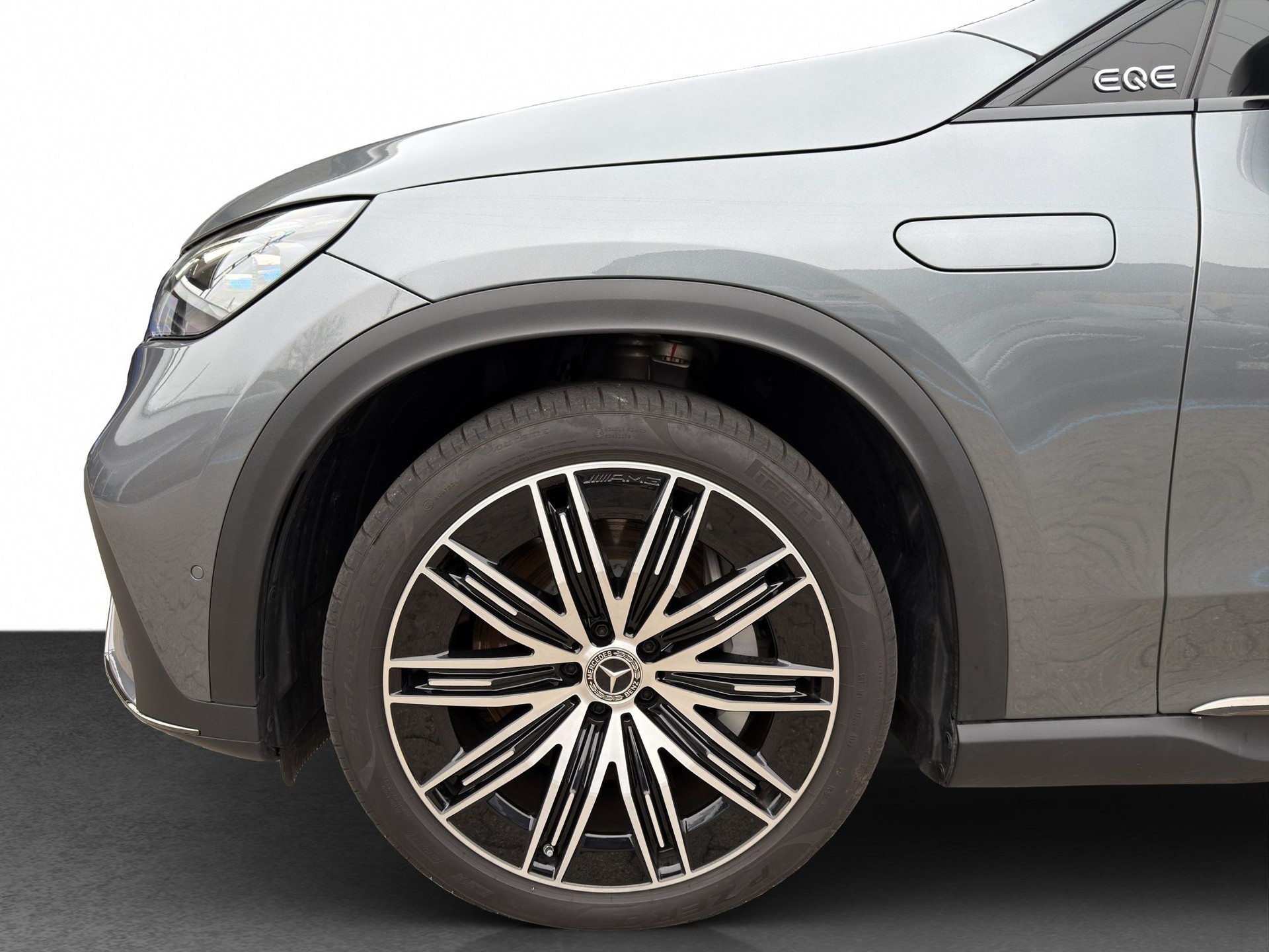 MERCEDES-BENZ EQE SUV 350 4 Matic-image-12
