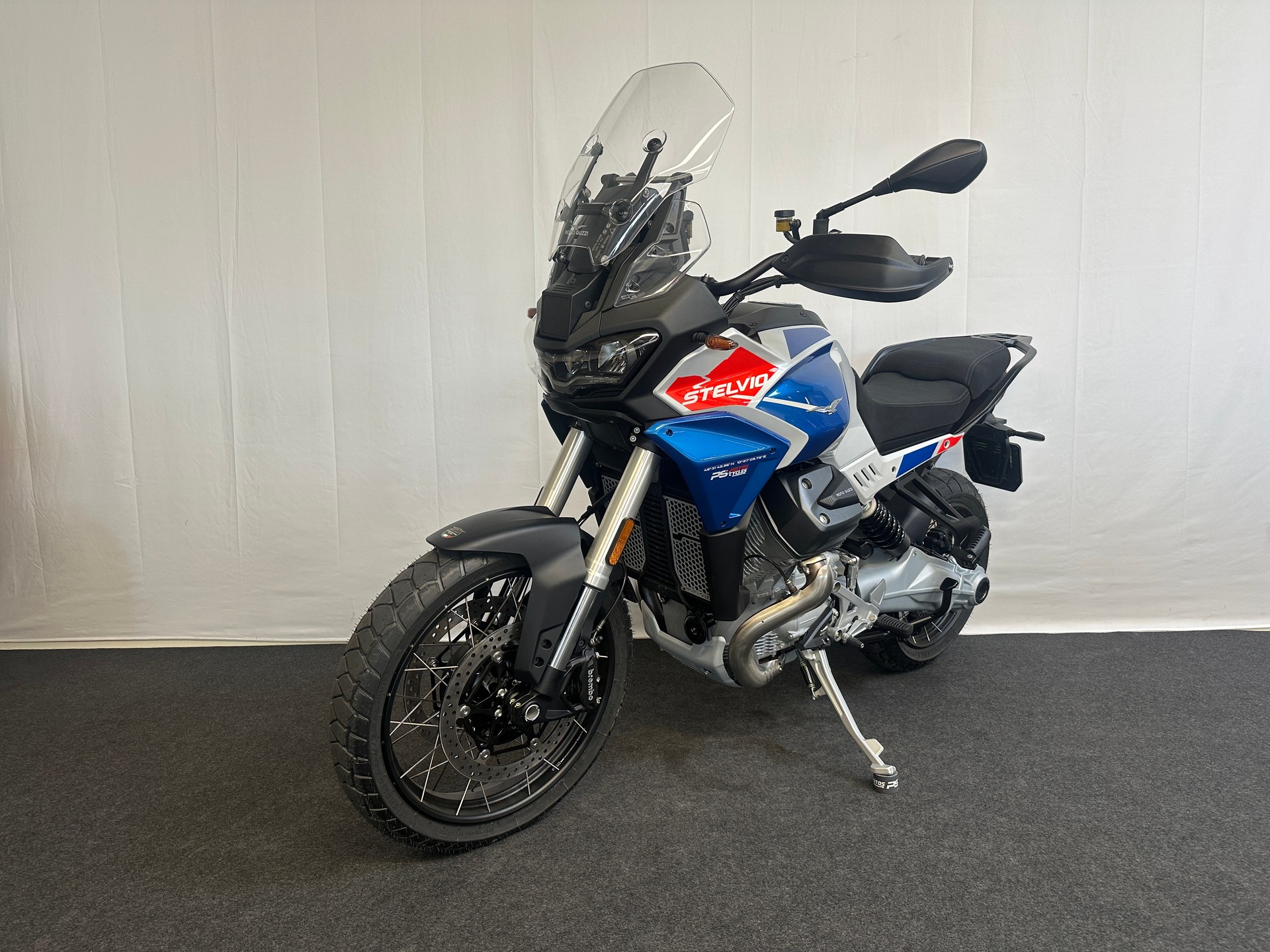 MOTO GUZZI Stelvio 1000 Ducento Tribuo E5+-image-3