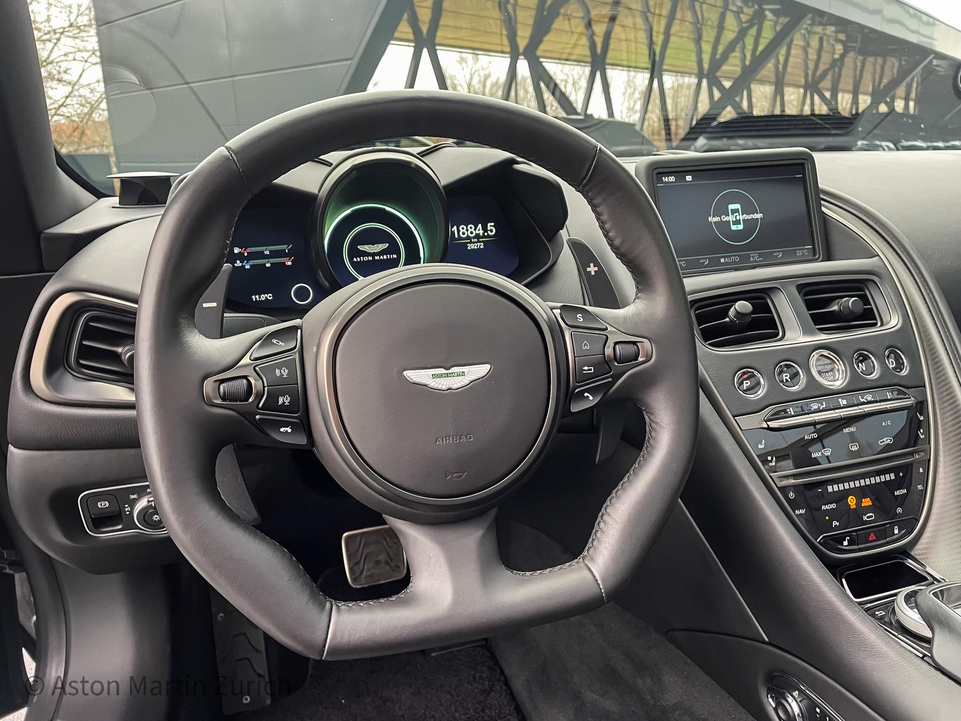ASTON MARTIN DBS Superleggera Volante 5.2 V12 Bi-Turbo-image-7