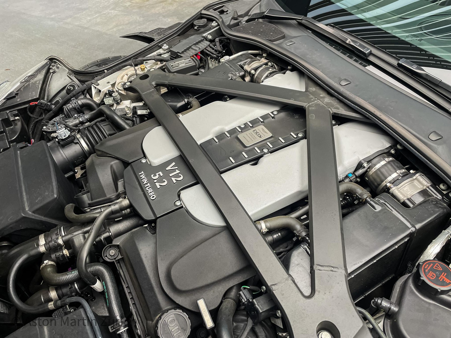 ASTON MARTIN DBS Superleggera Volante 5.2 V12 Bi-Turbo-image-20