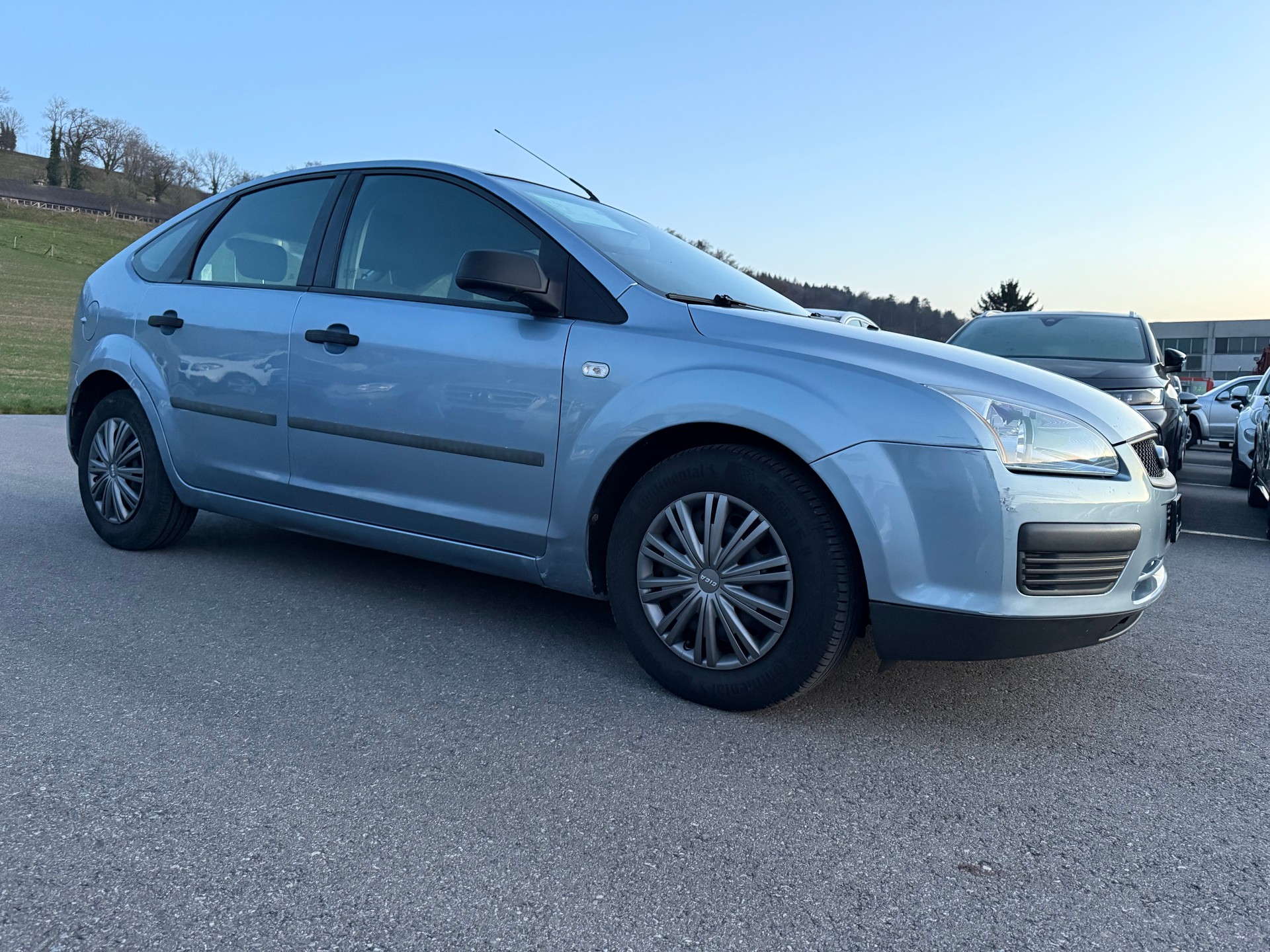 FORD Focus 1.6i Ghia Automatic-image-2