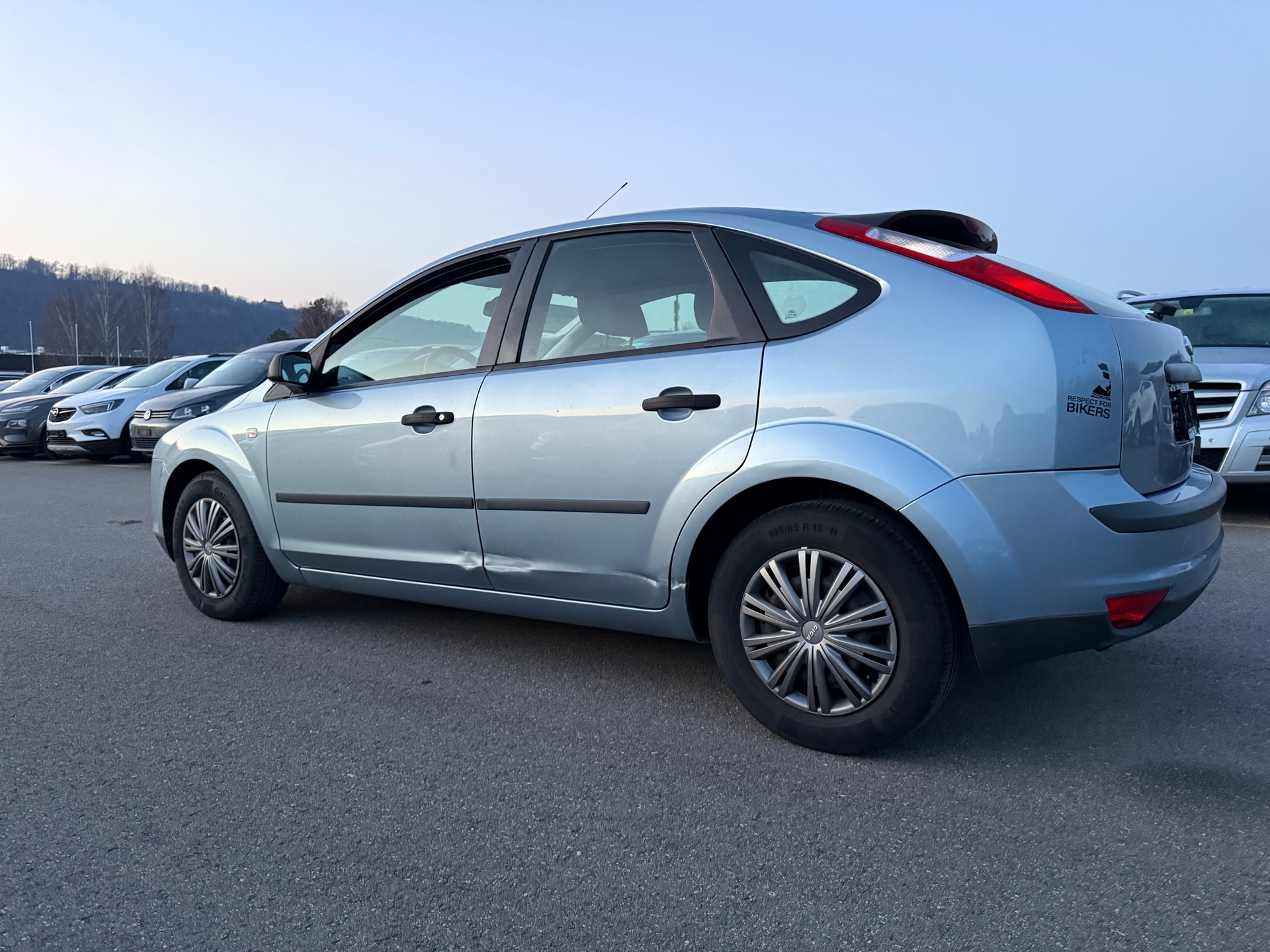 FORD Focus 1.6i Ghia Automatic-image-5