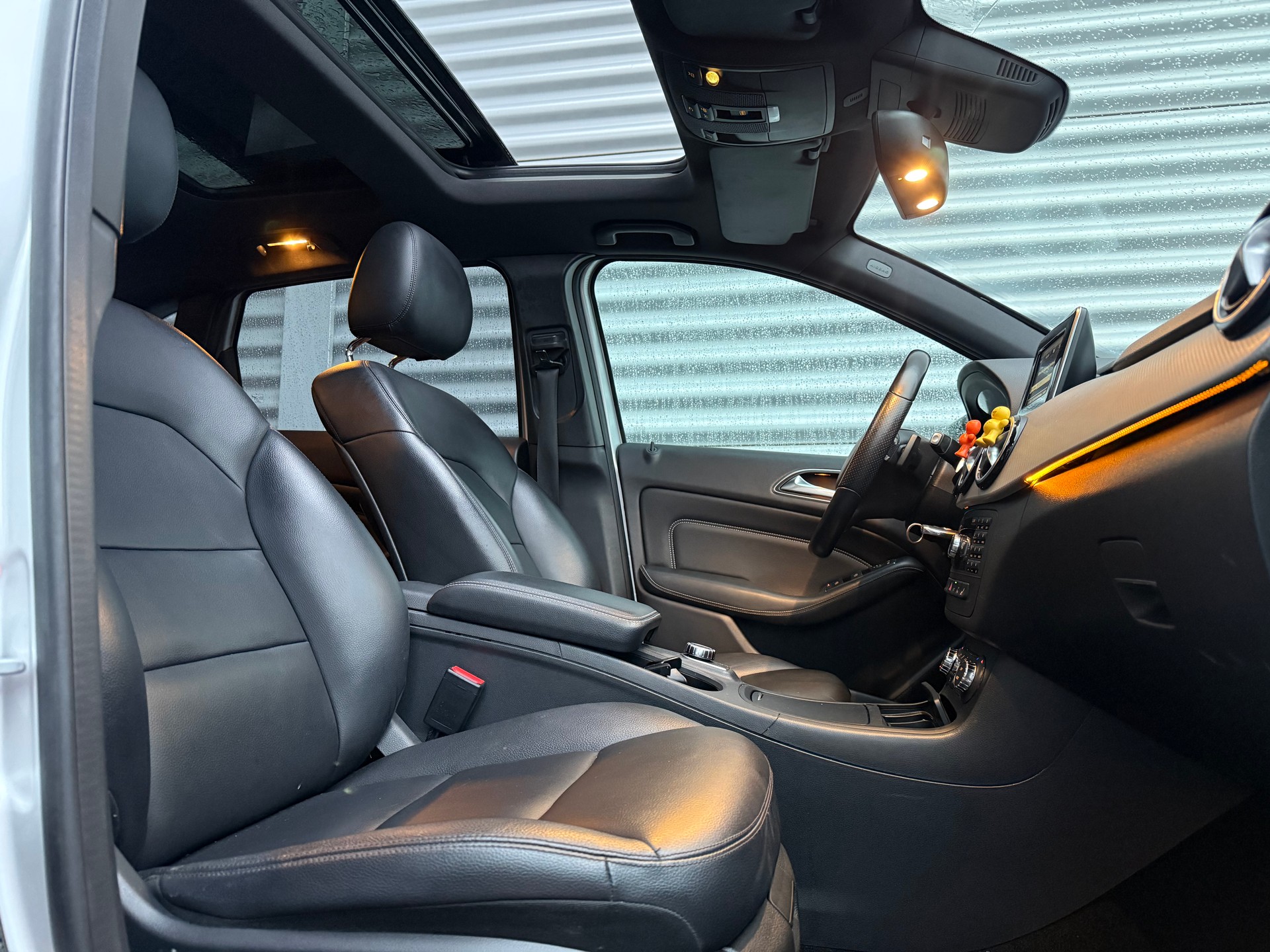MERCEDES-BENZ B 200 CDI 7G-DCT-image-9