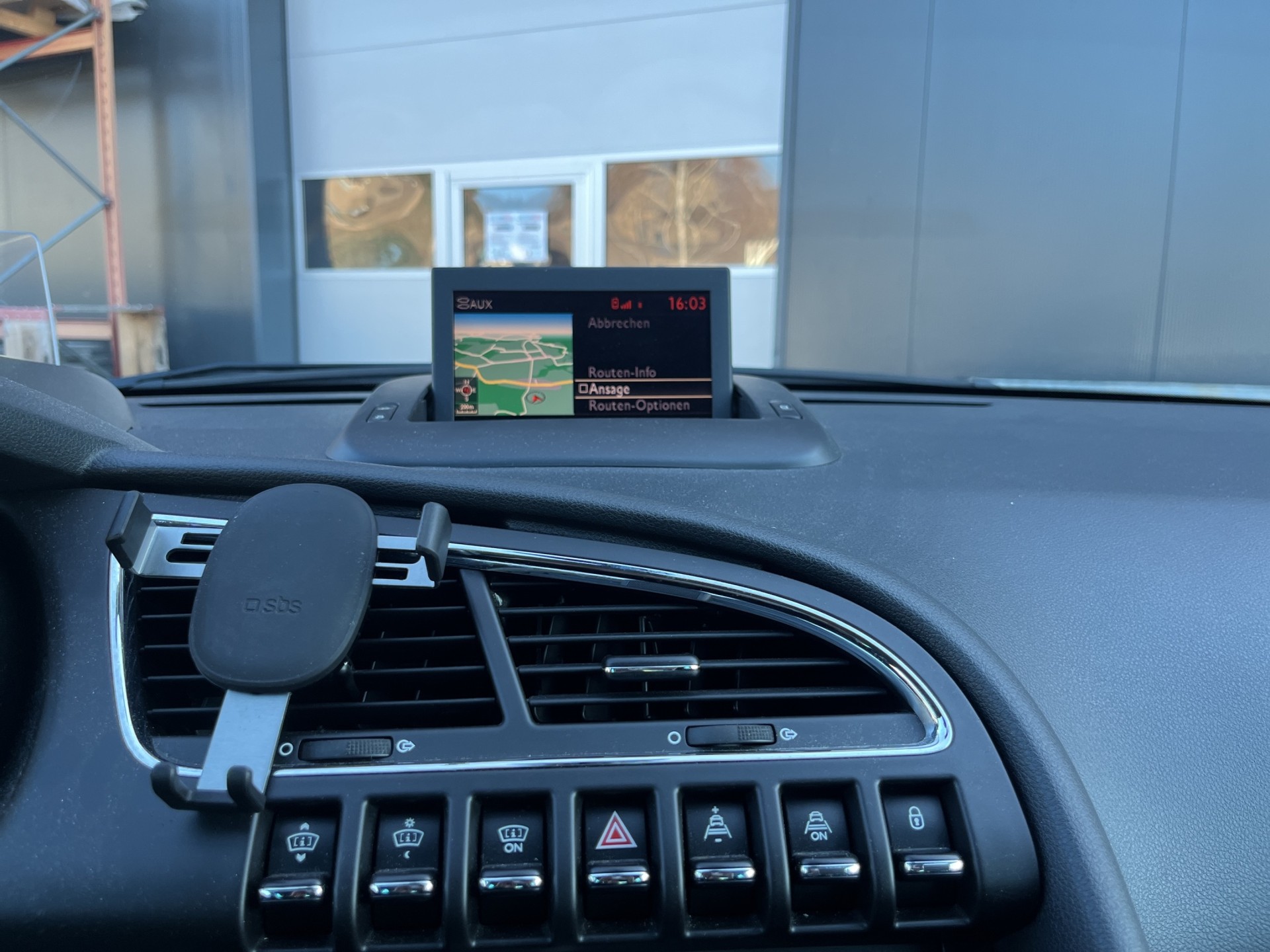 PEUGEOT 3008 2.0 HDI Sport Pack-image-13