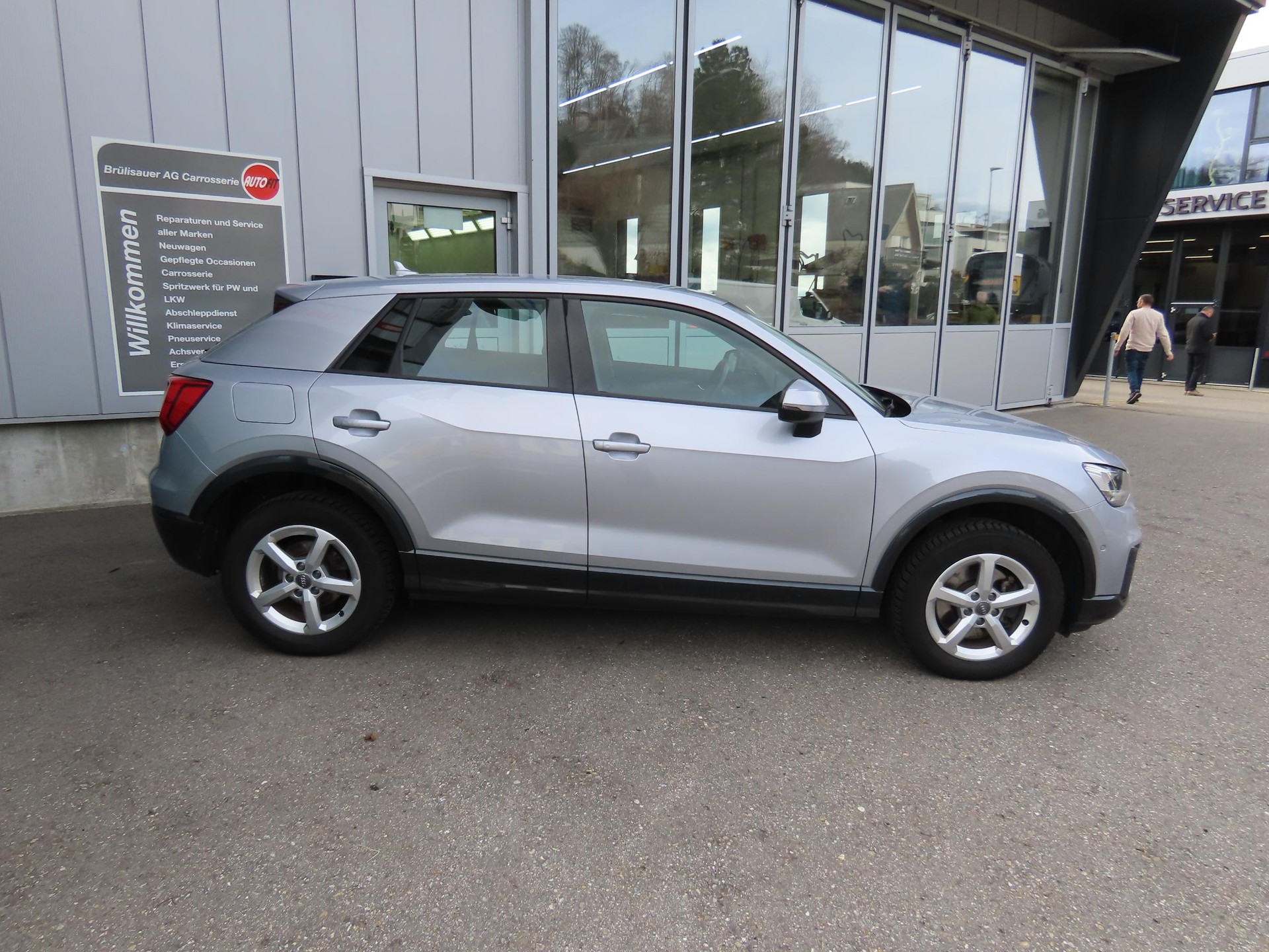 AUDI Q2 2.0 TFSI Design quattro S-Tronic-showroom-element-3