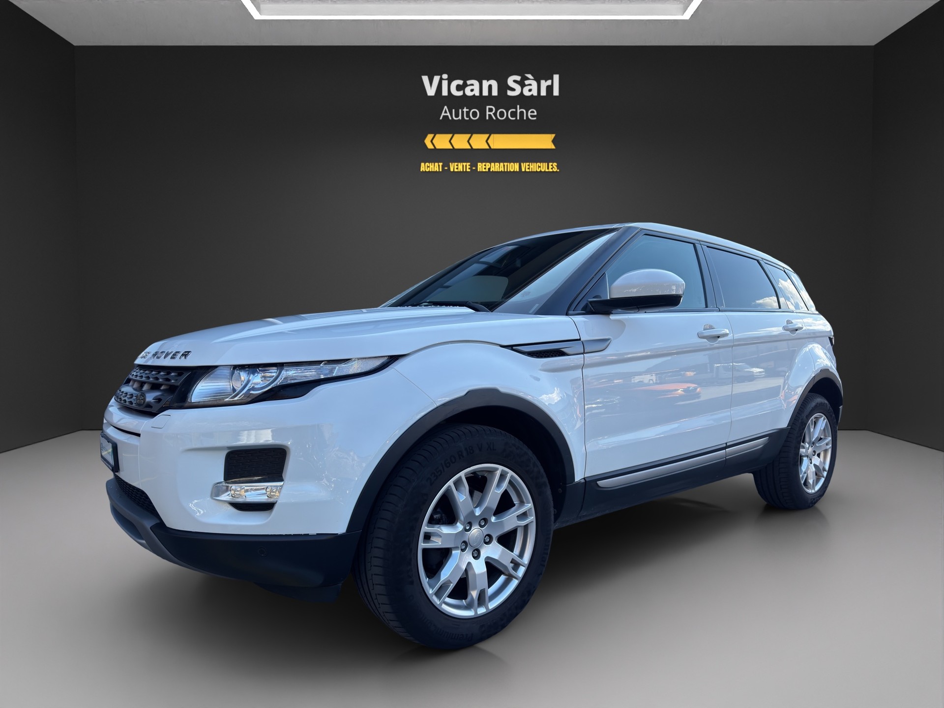 LAND ROVER Range Rover Evoque 2.2 TD4 Pure AT9-image-1