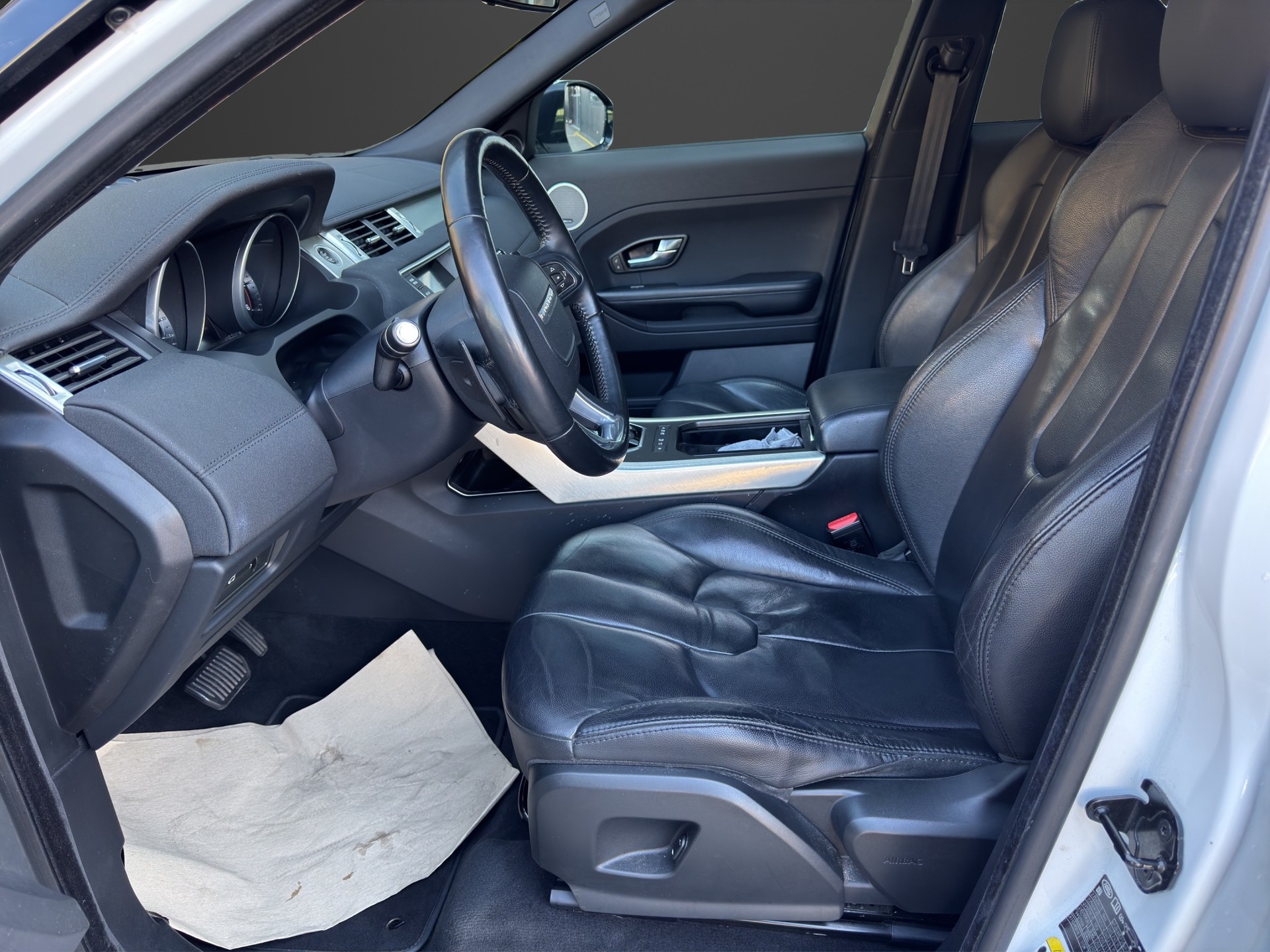 LAND ROVER Range Rover Evoque 2.2 TD4 Pure AT9-image-13