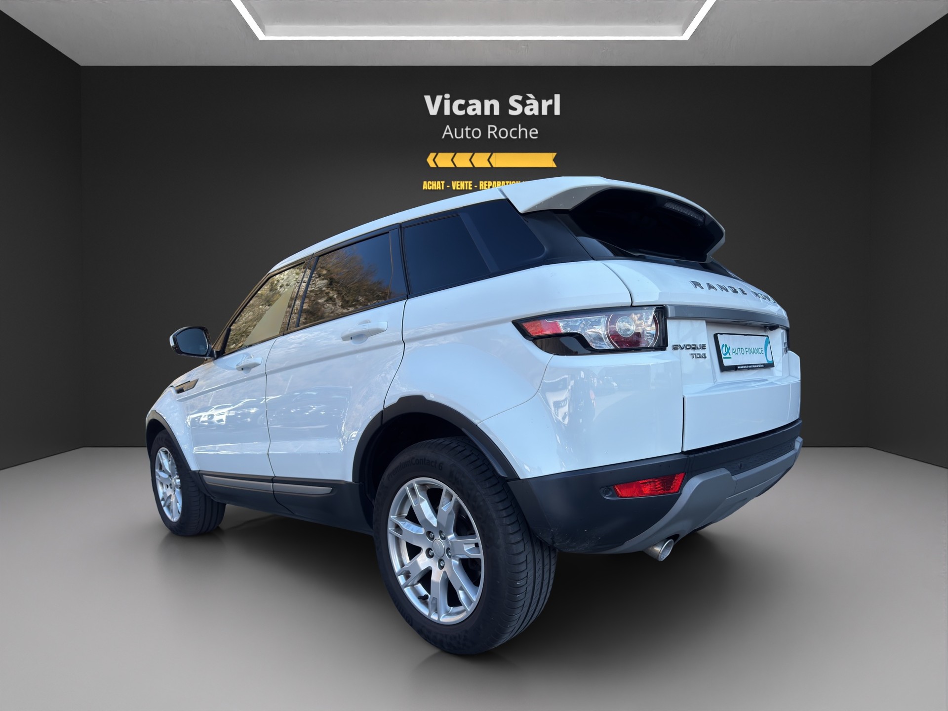 LAND ROVER Range Rover Evoque 2.2 TD4 Pure AT9-image-6