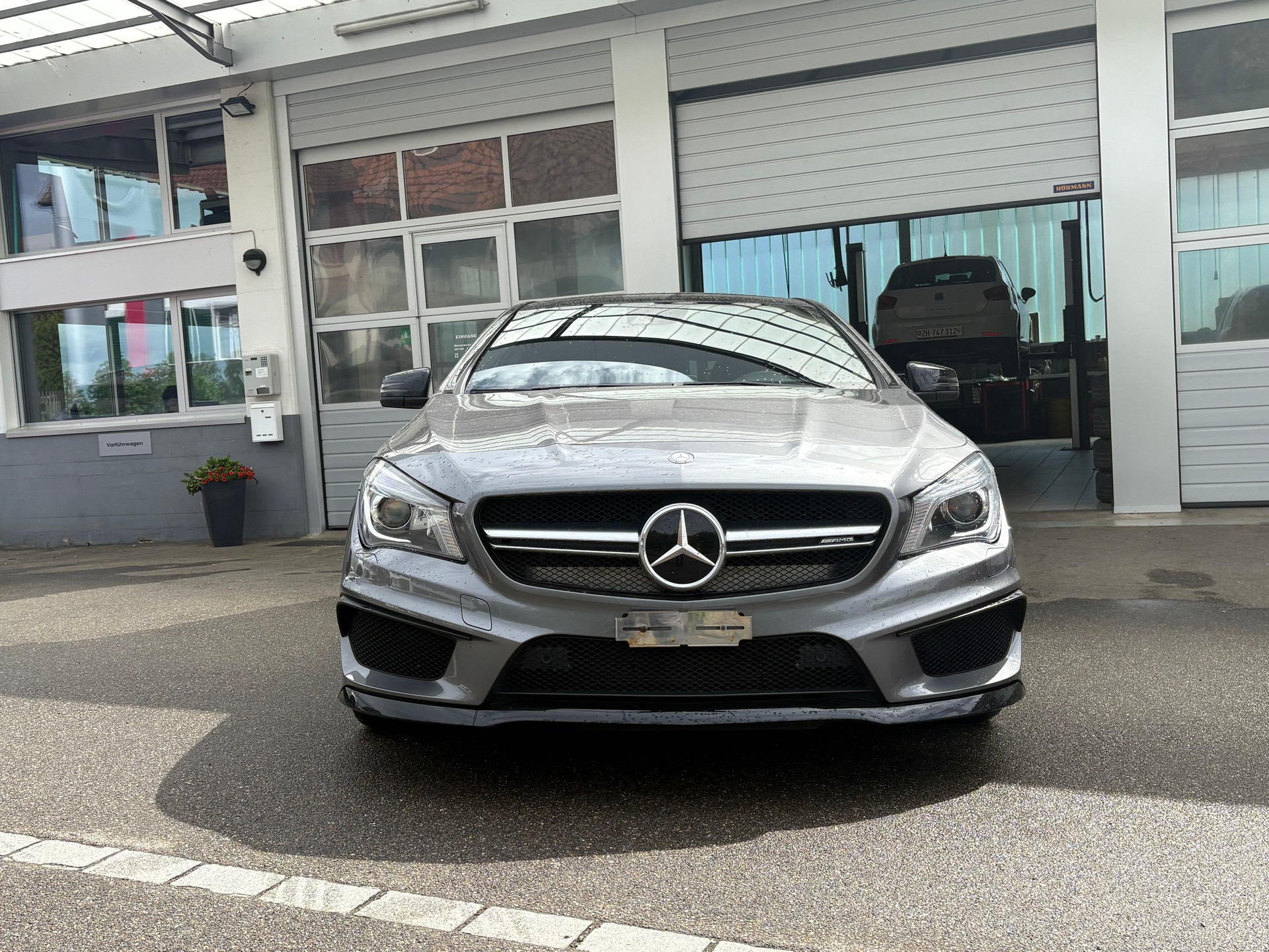MERCEDES-BENZ CLA Shooting Brake 45 AMG 4Matic Speedshift-image-1