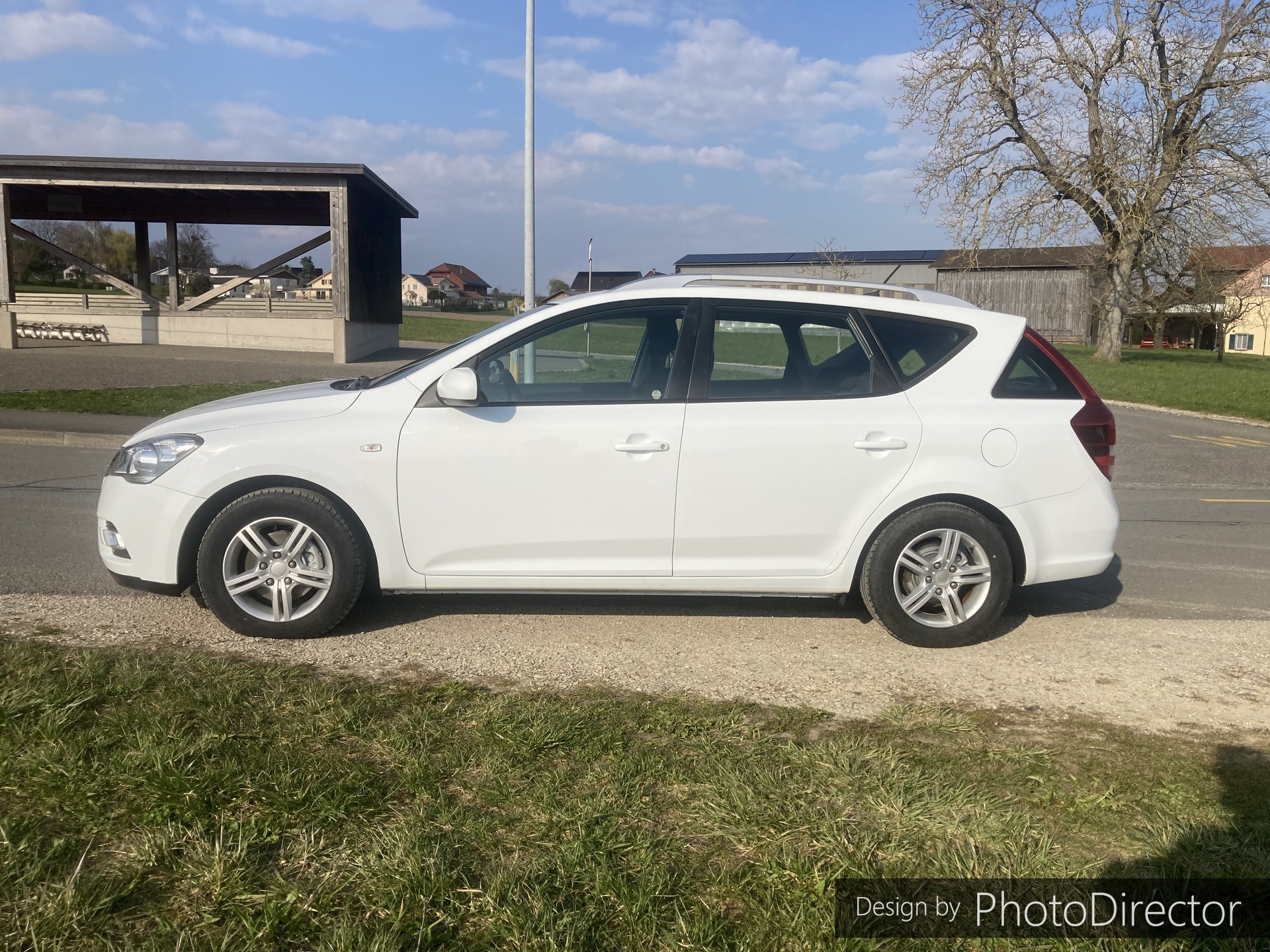 KIA Cee'd Sporty Wagon 1.4 16V _seven-image-2