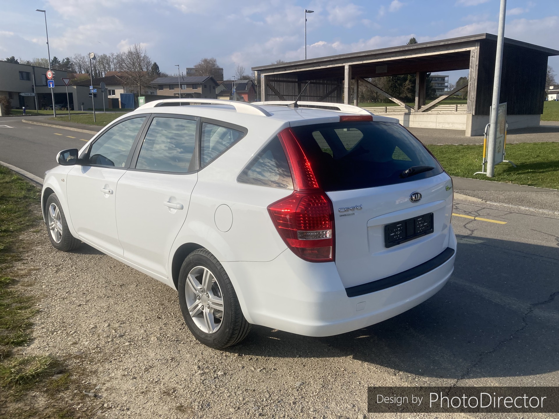 KIA Cee'd Sporty Wagon 1.4 16V _seven-image-15