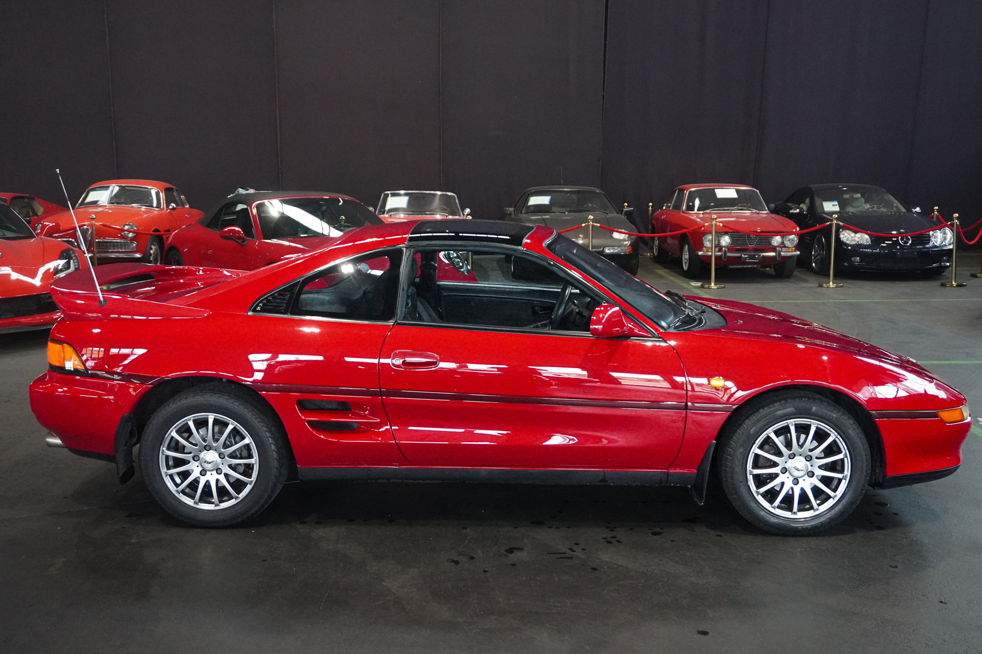 TOYOTA GT-i MR2-image-5