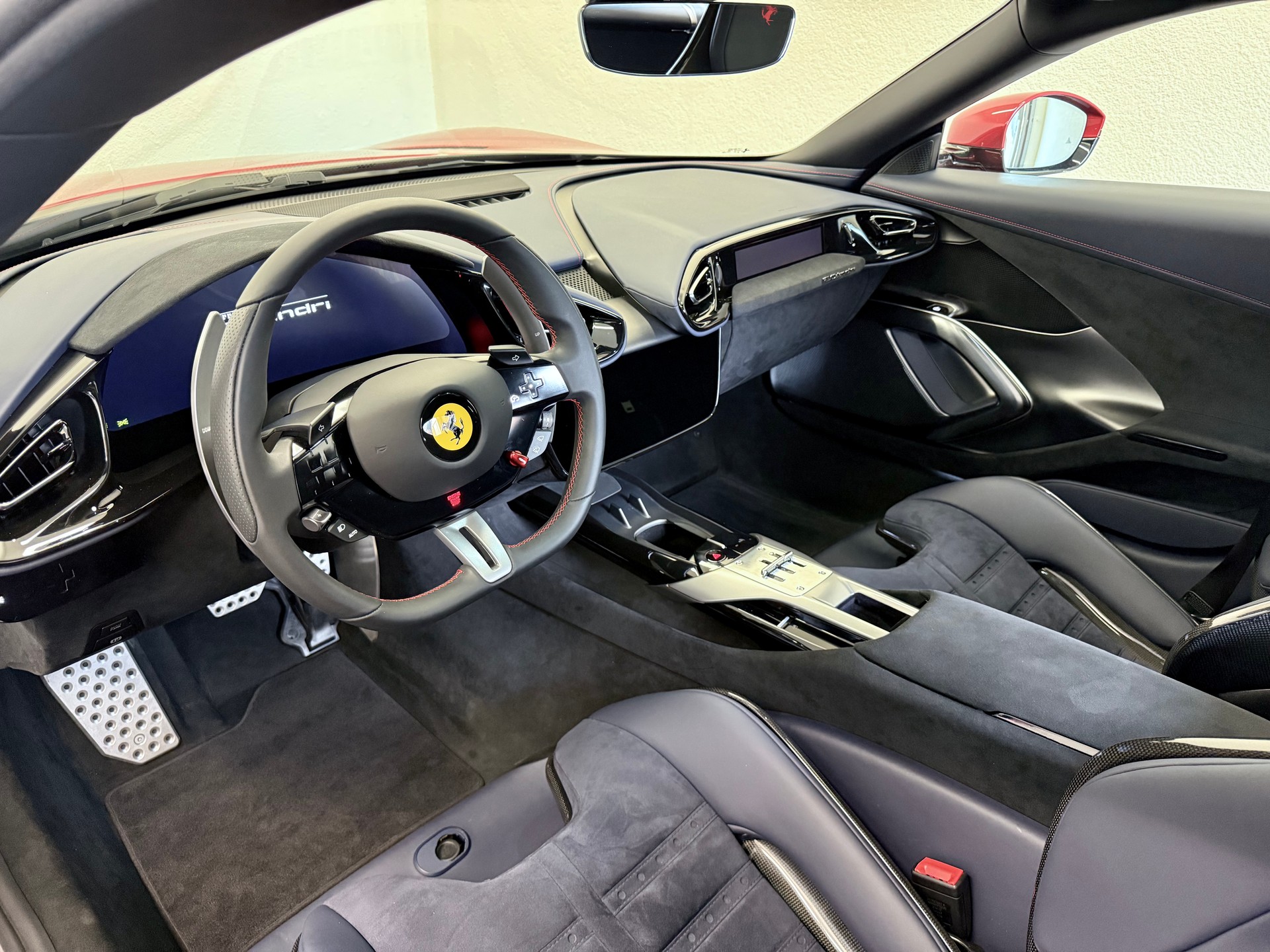 FERRARI 12 Cilindri-image-17