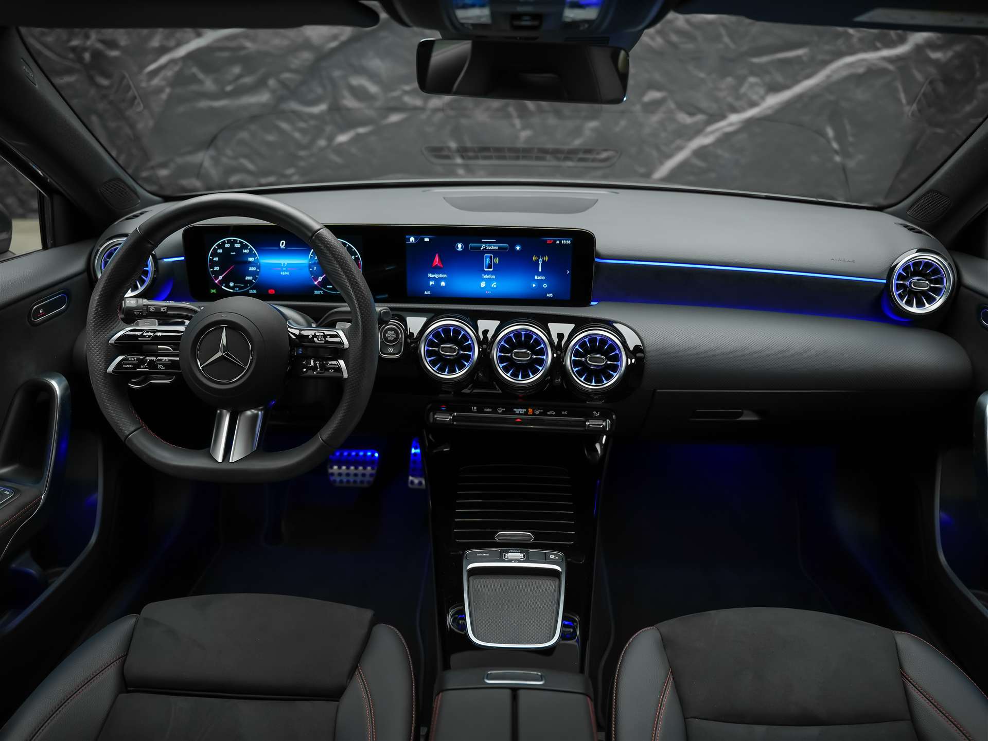 MERCEDES-BENZ A 250 AMG Line 4Matic 8G-DCT *Panorama*Multibeam LED*Lenkradheizung*-image-21