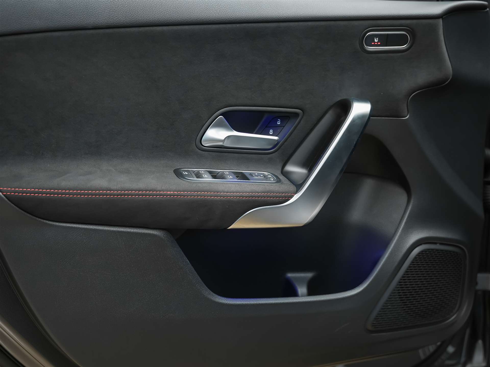 MERCEDES-BENZ A 250 AMG Line 4Matic 8G-DCT *Panorama*Multibeam LED*Lenkradheizung*-image-19