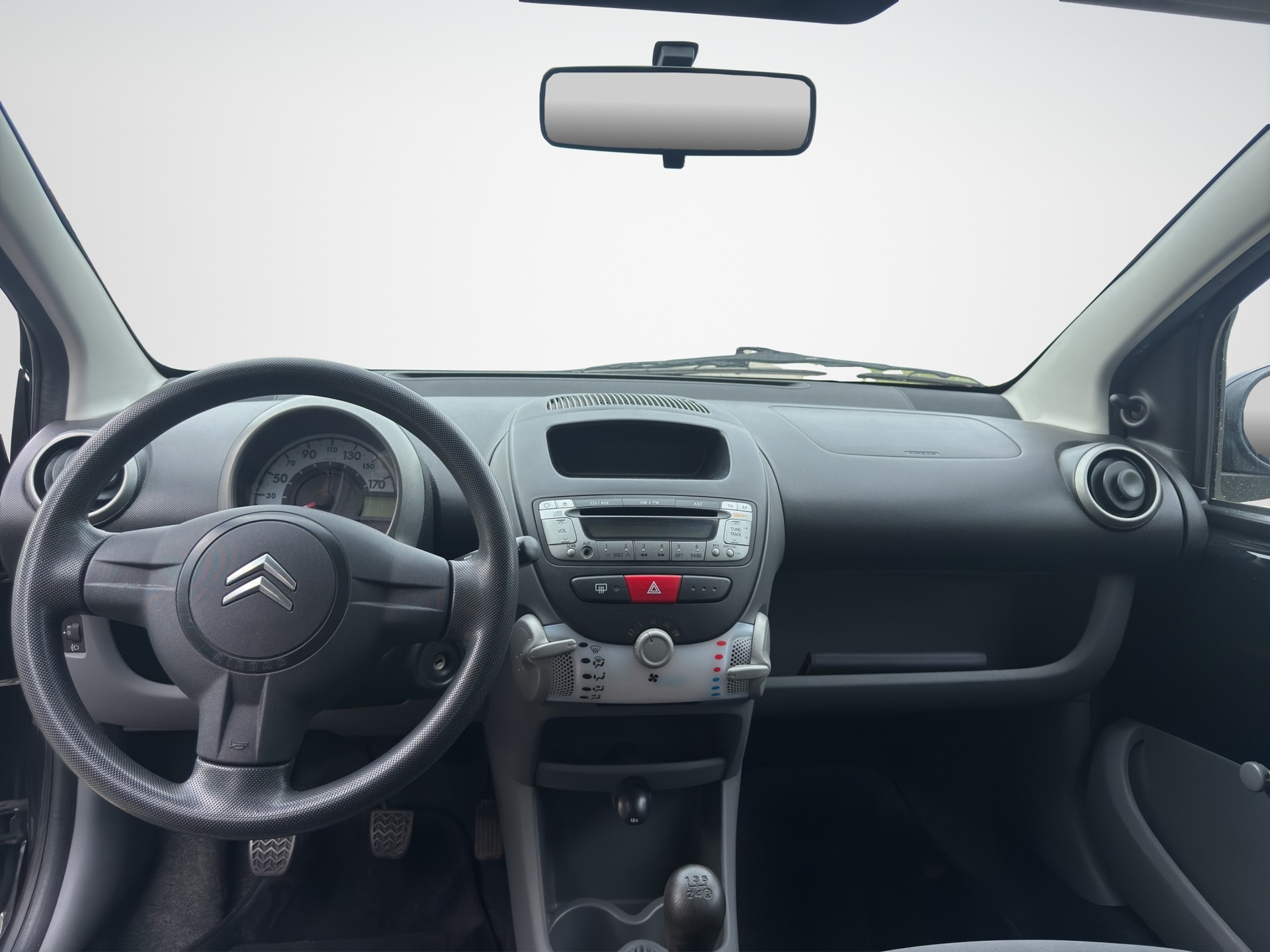 CITROEN C1 1.0i-image-10