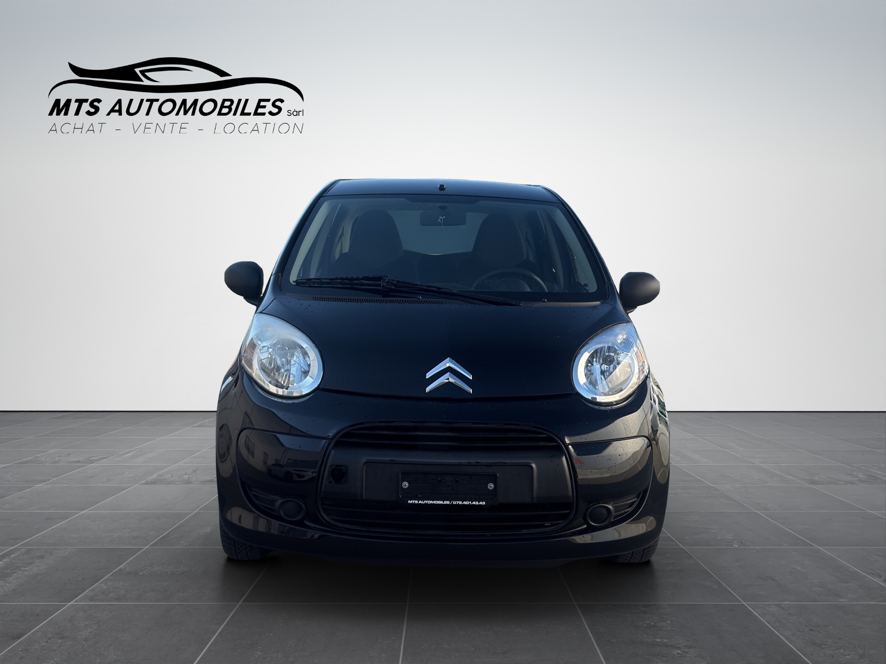 CITROEN C1 1.0i-image-1
