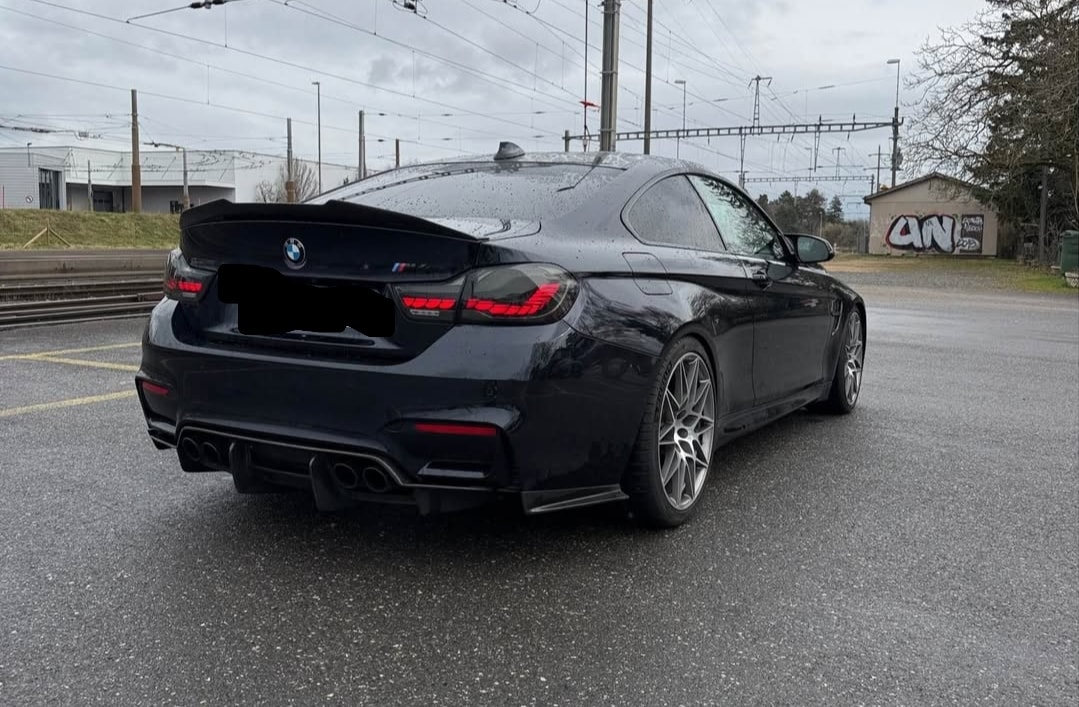 BMW M4 Coupé Competition DKG-image-3
