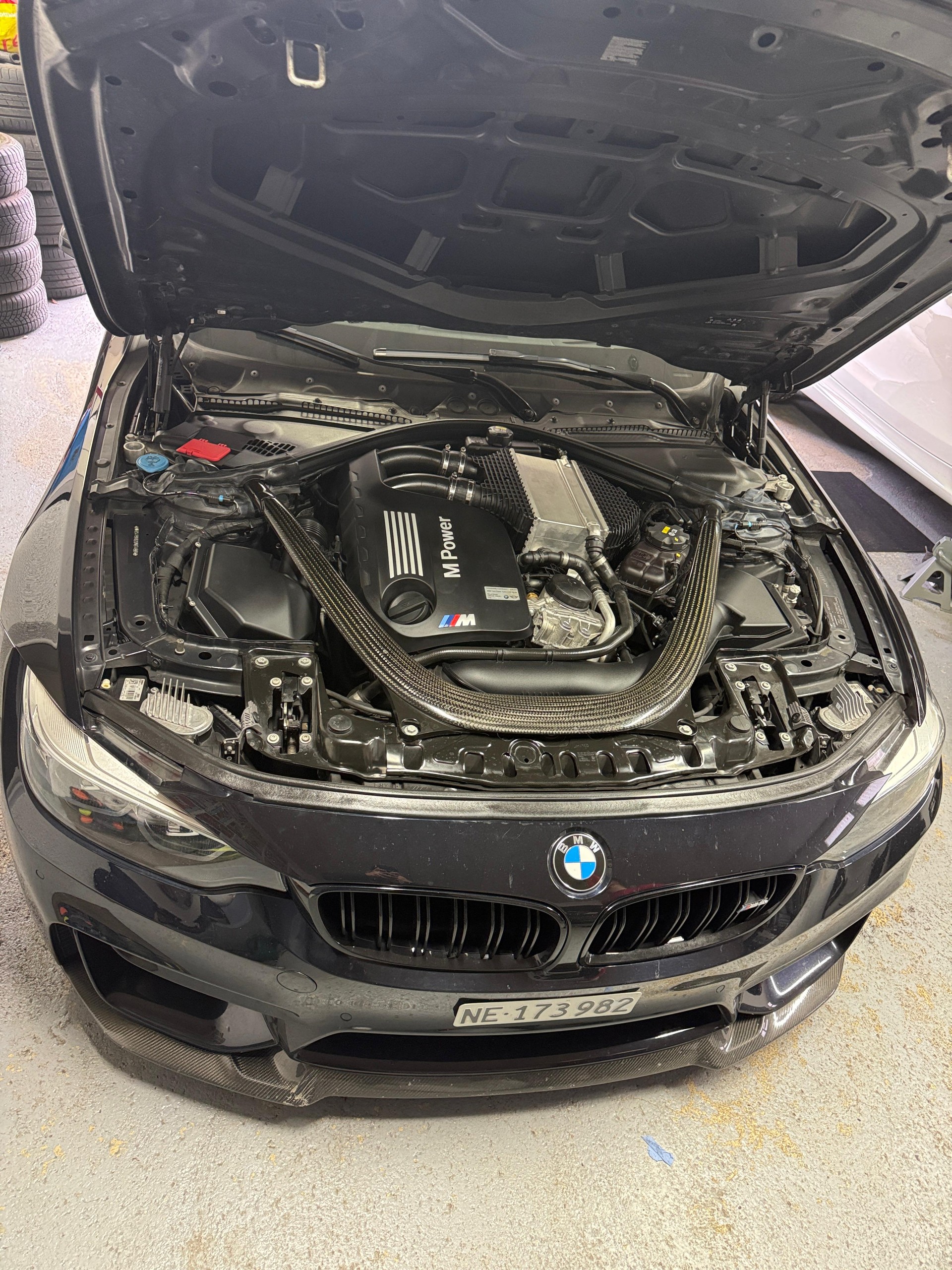 BMW M4 Coupé Competition DKG-image-13