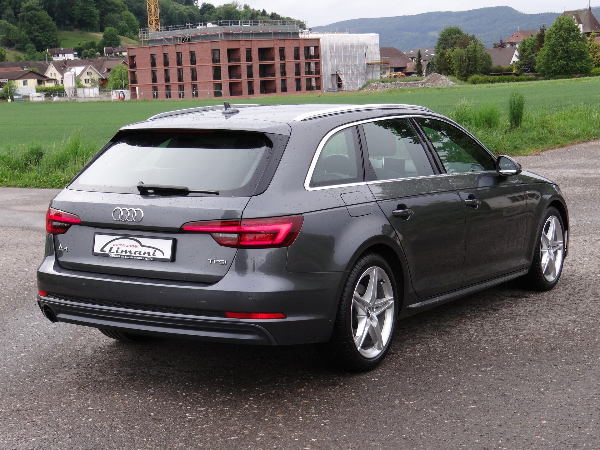 AUDI A4 Avant 1.4 TFSI Sport-image-5