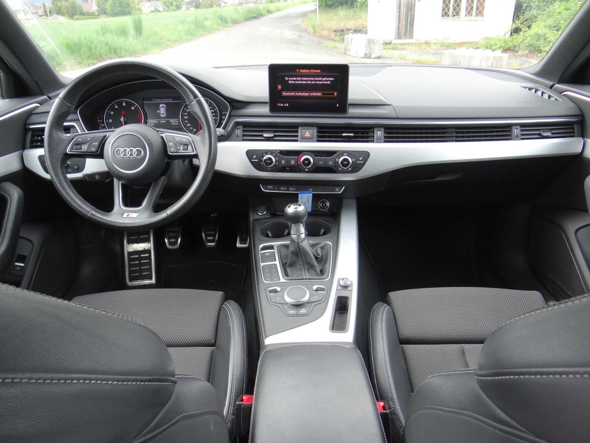 AUDI A4 Avant 1.4 TFSI Sport-image-7