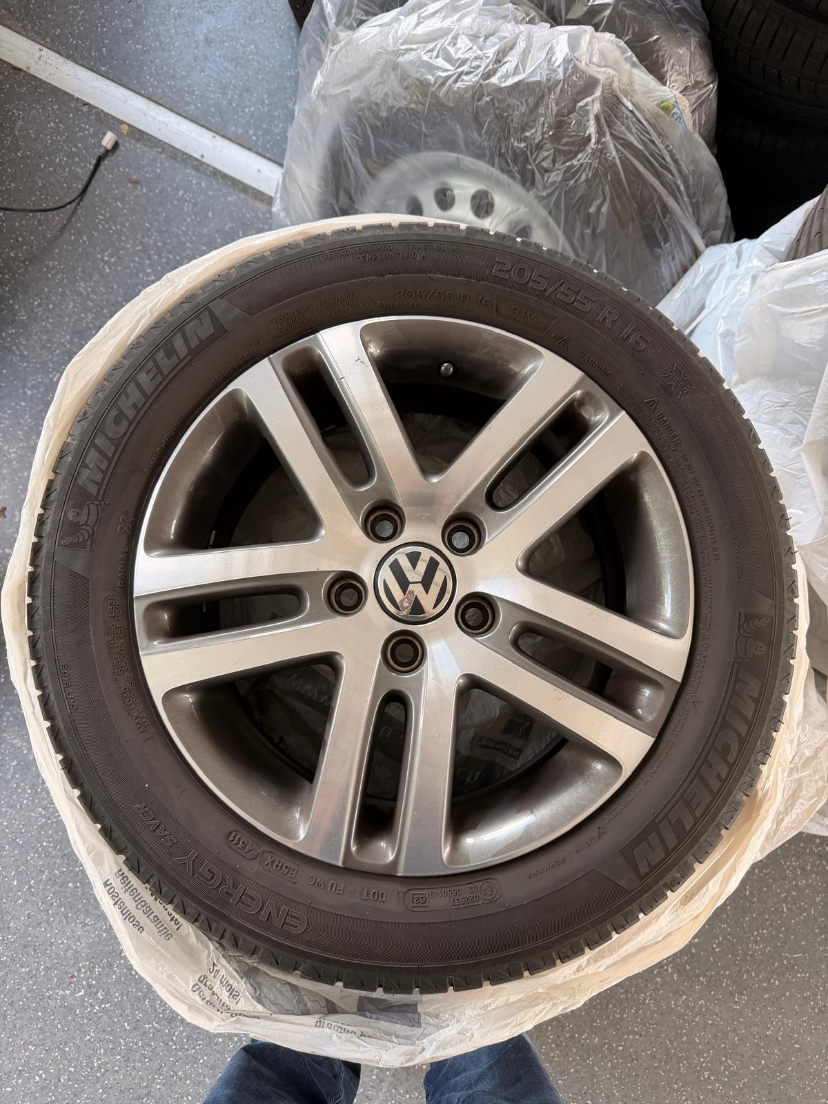 VW Golf 1.4 TSI Team | Sitzheizung | Frisch MFK | Service Neu | Gepflegt-image-25
