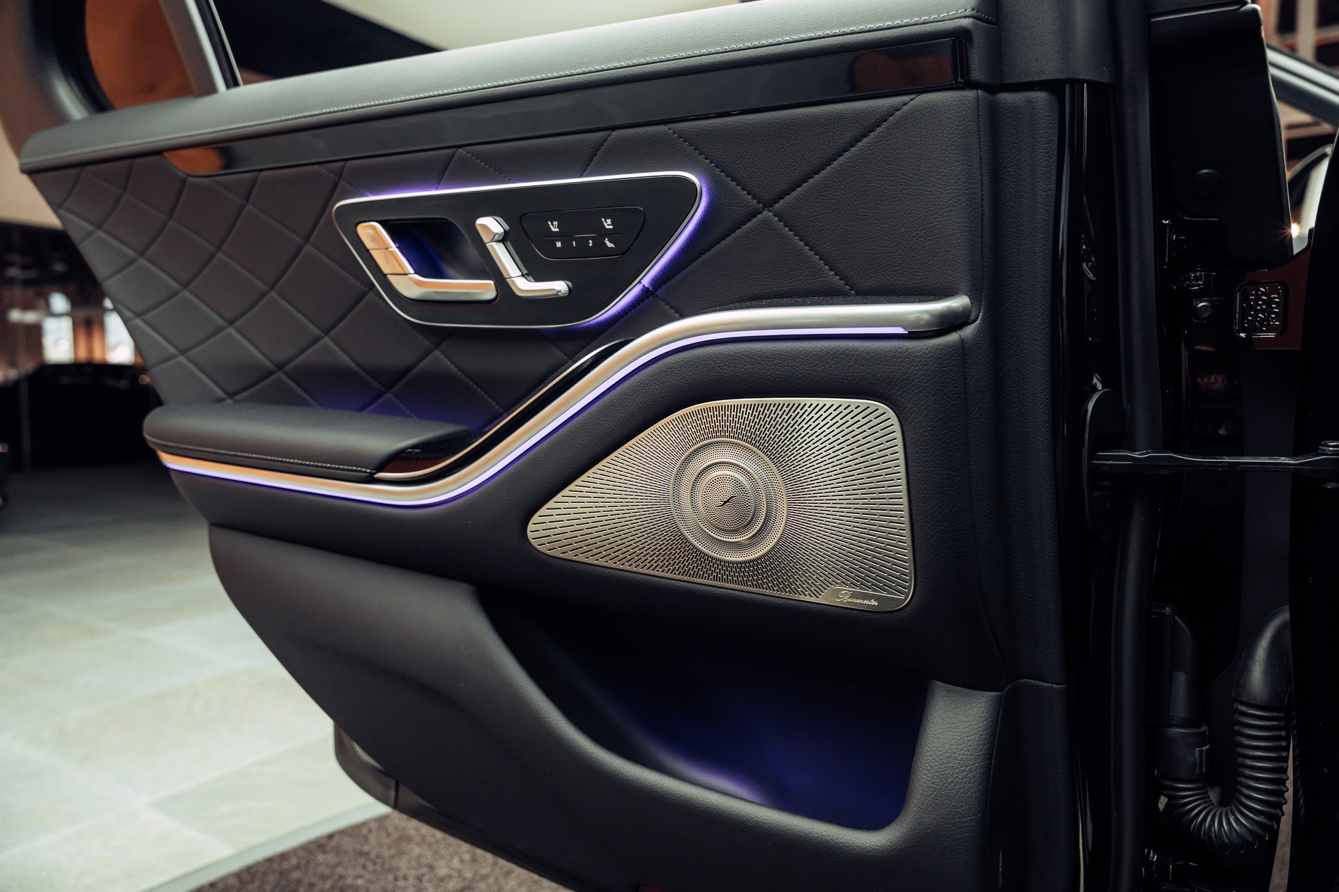 MERCEDES-BENZ S 450 d L 4Matic AMG Line 9G-Tronic-image-14