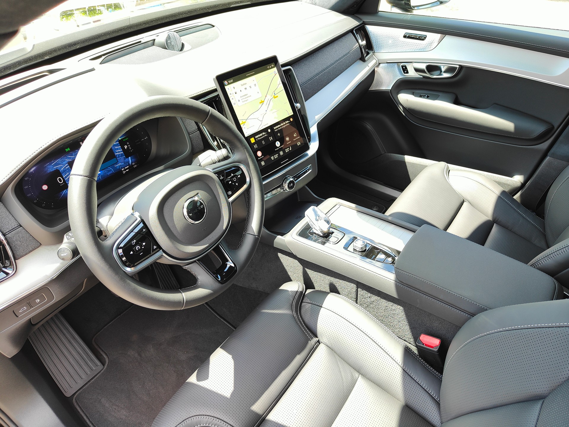 VOLVO XC90 T8 eAWD PluginHybrid Black Edition Geartronic-image-7