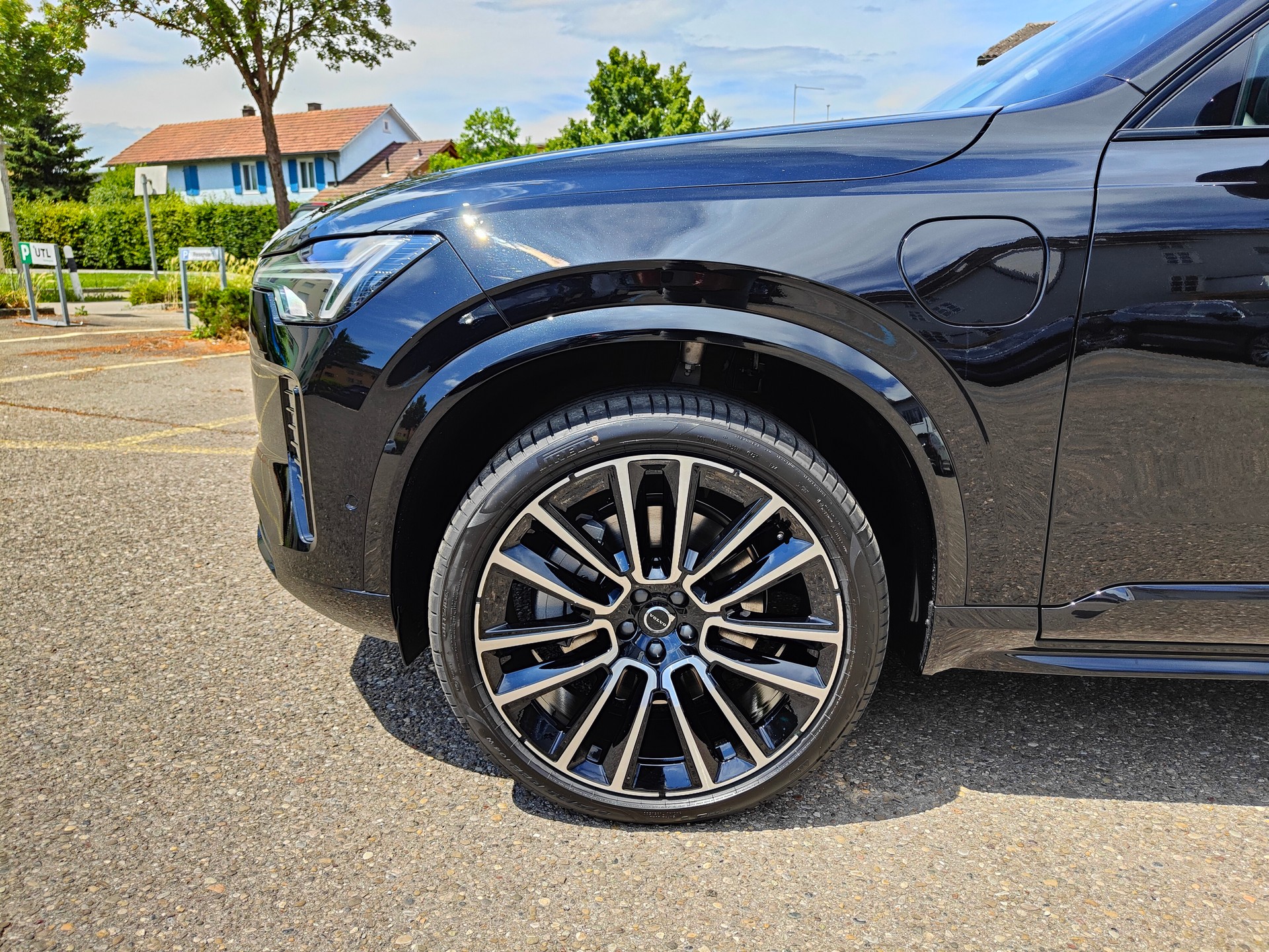 VOLVO XC90 T8 eAWD PluginHybrid Black Edition Geartronic-image-5