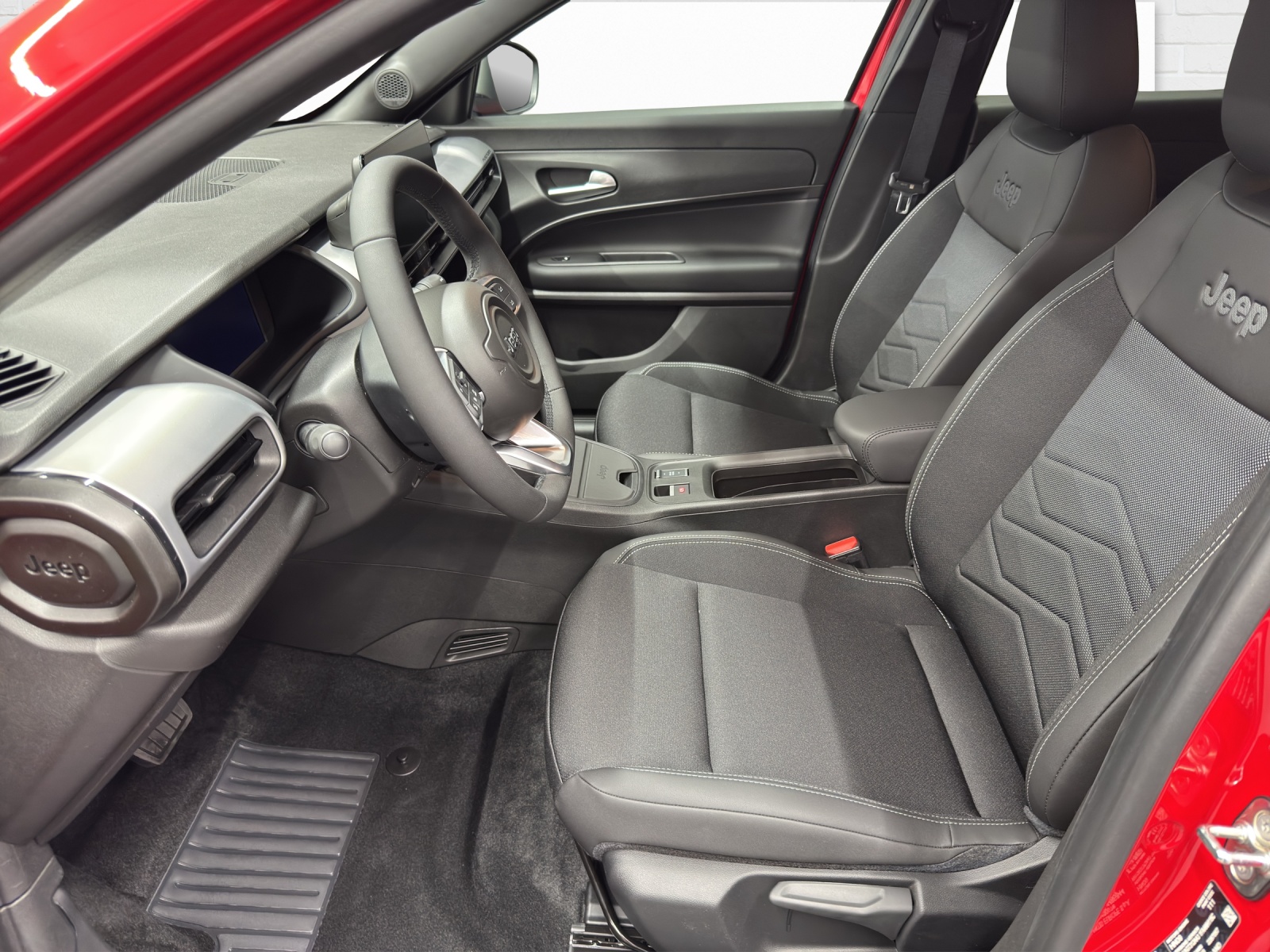 JEEP Avenger 1.2 MHEV Black Edition-image-6