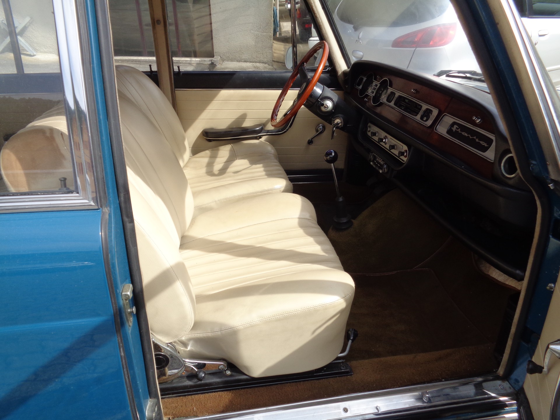 LANCIA FLAVIA-image-9