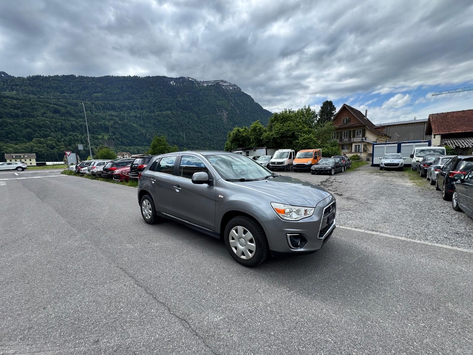 MITSUBISHI ASX 1.8 DID Celebration 300K 4WD
