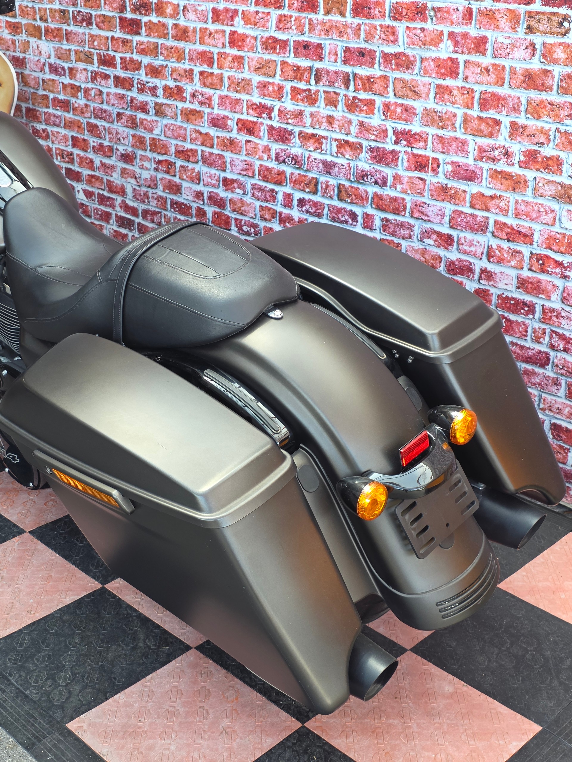 HARLEY-DAVIDSON FLHXS Street Glide Special 114-image-10